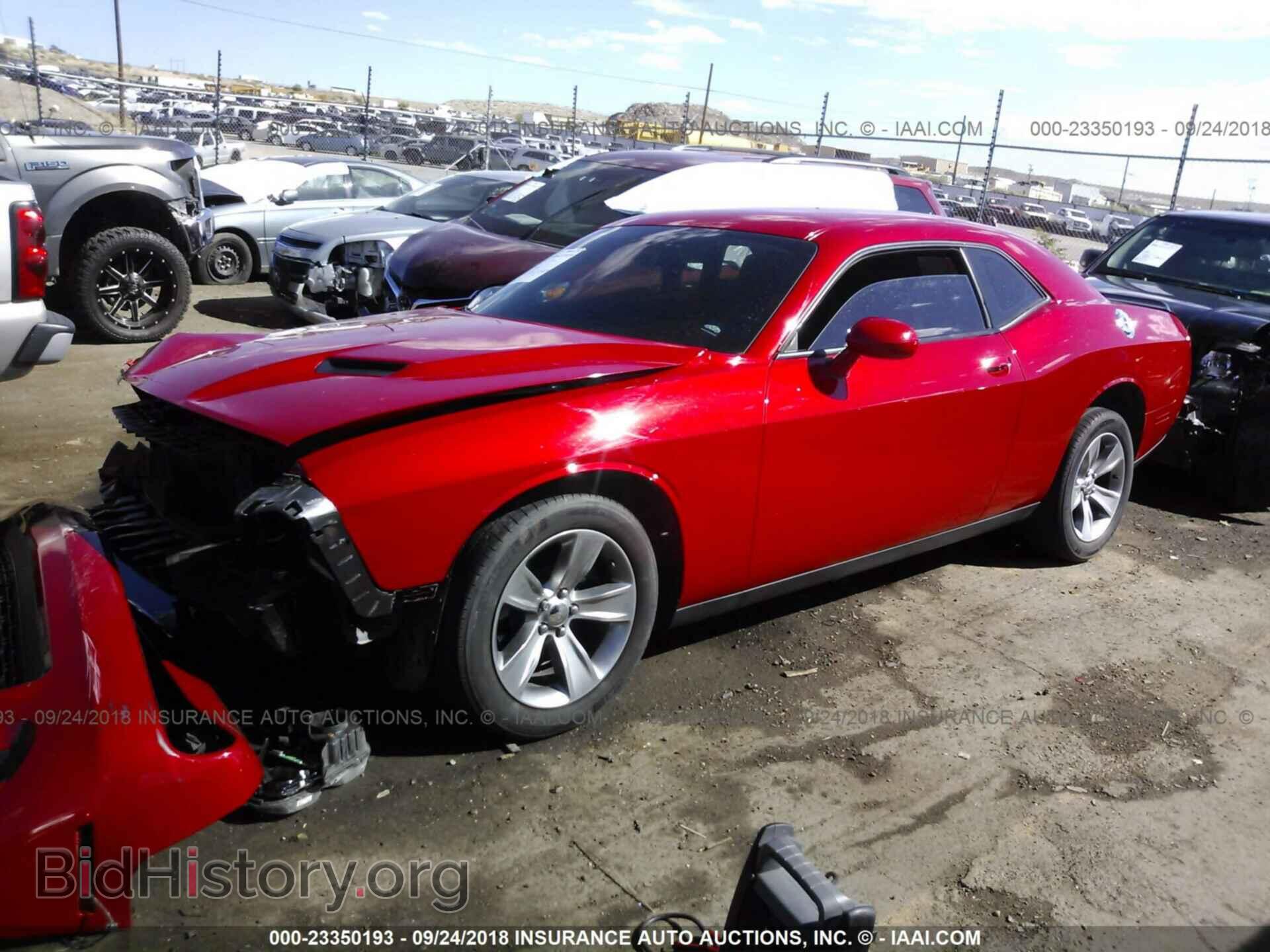 2016 Dodge Challenger - VIN: 2C3CDZAG6GH137617 - Photo 2