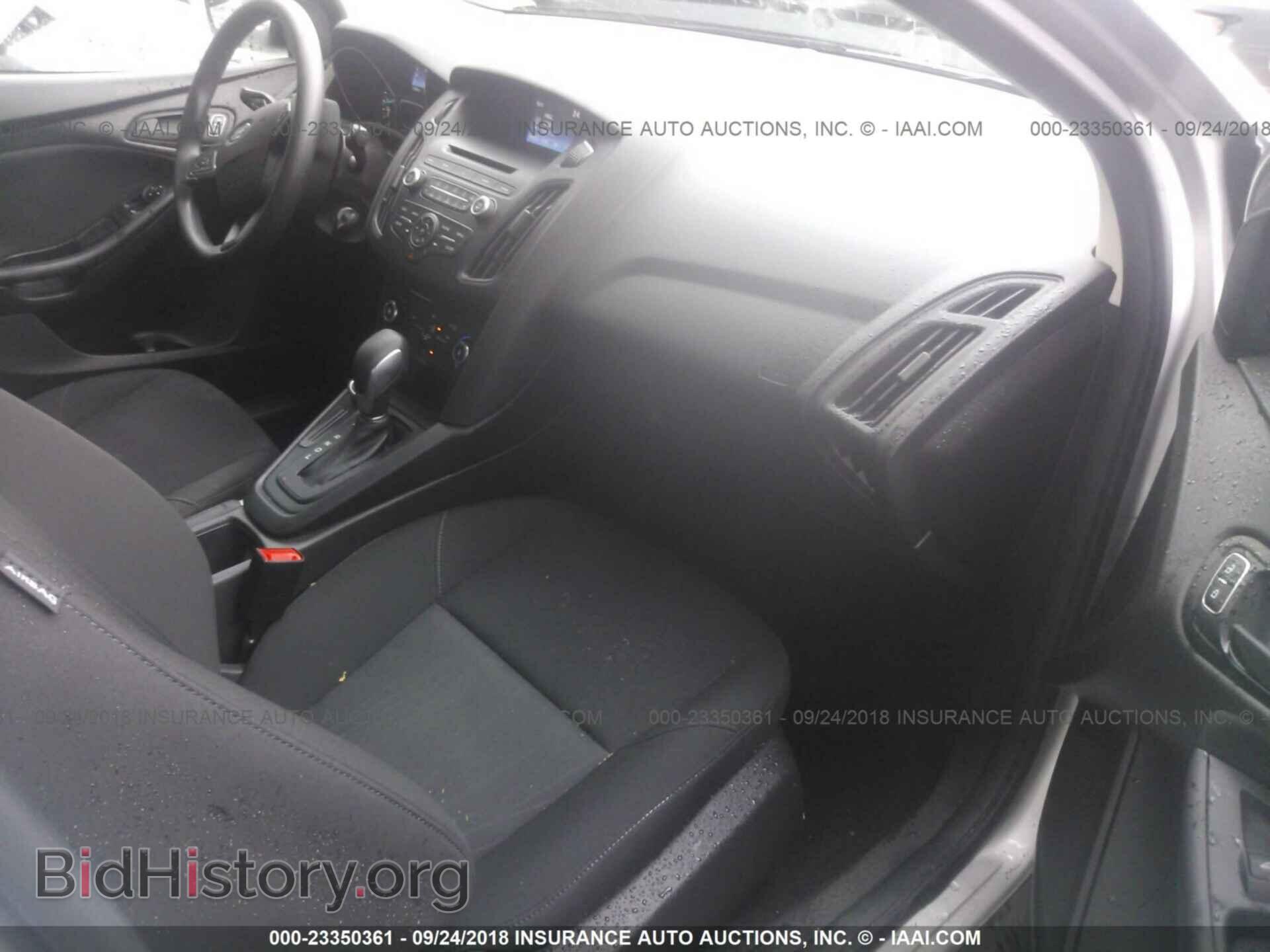 2015 Ford Focus - VIN: 1FADP3E23FL354875 - Photo 5
