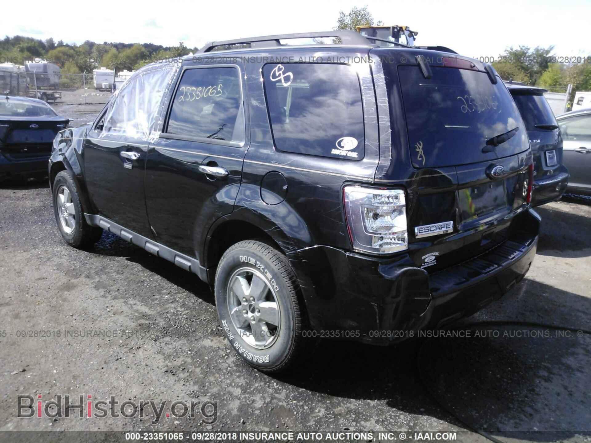 2011 Ford Escape - VIN: 1FMCU9D76BKB92721 - Photo 3