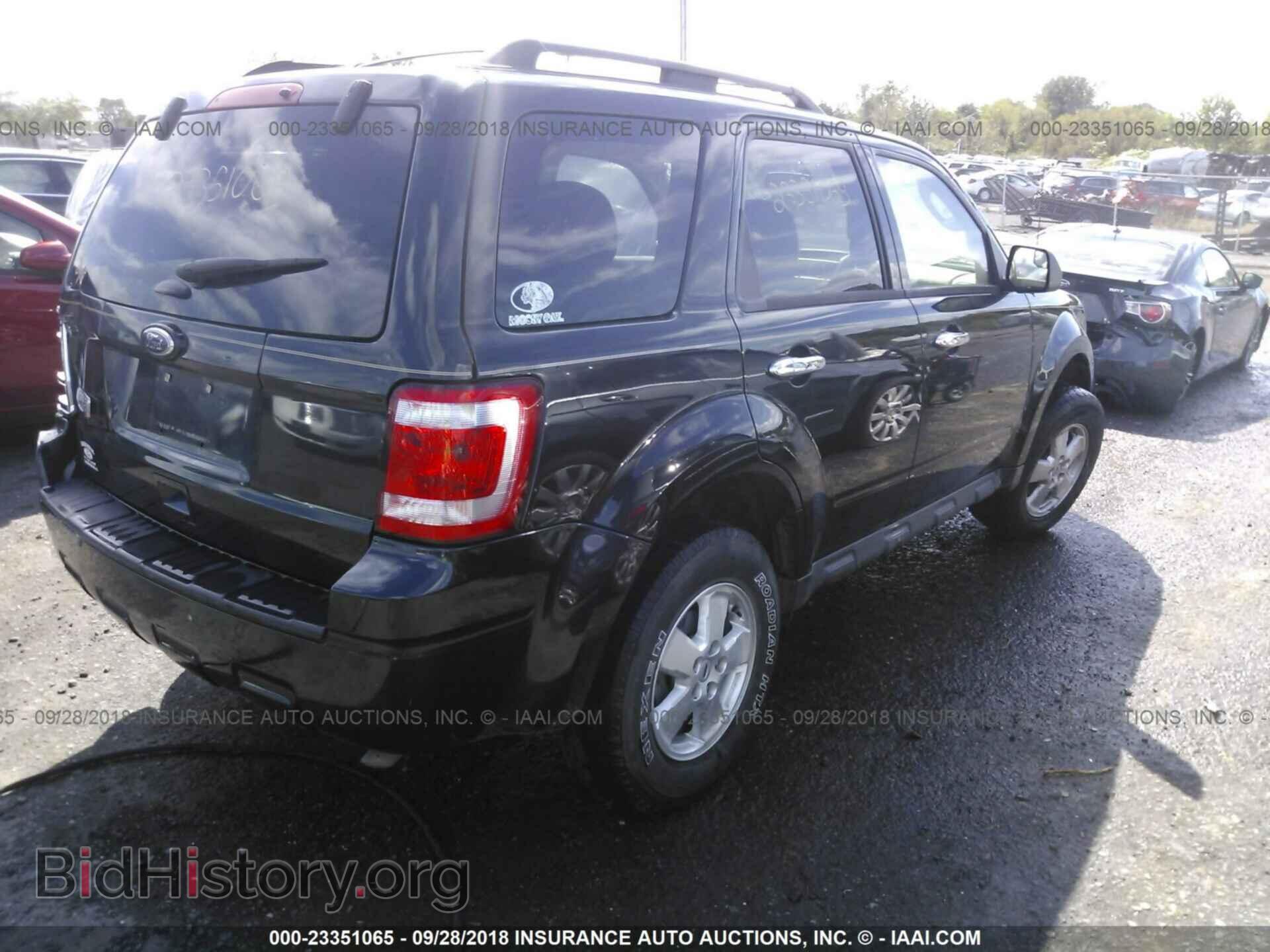 2011 Ford Escape - VIN: 1FMCU9D76BKB92721 - Photo 4