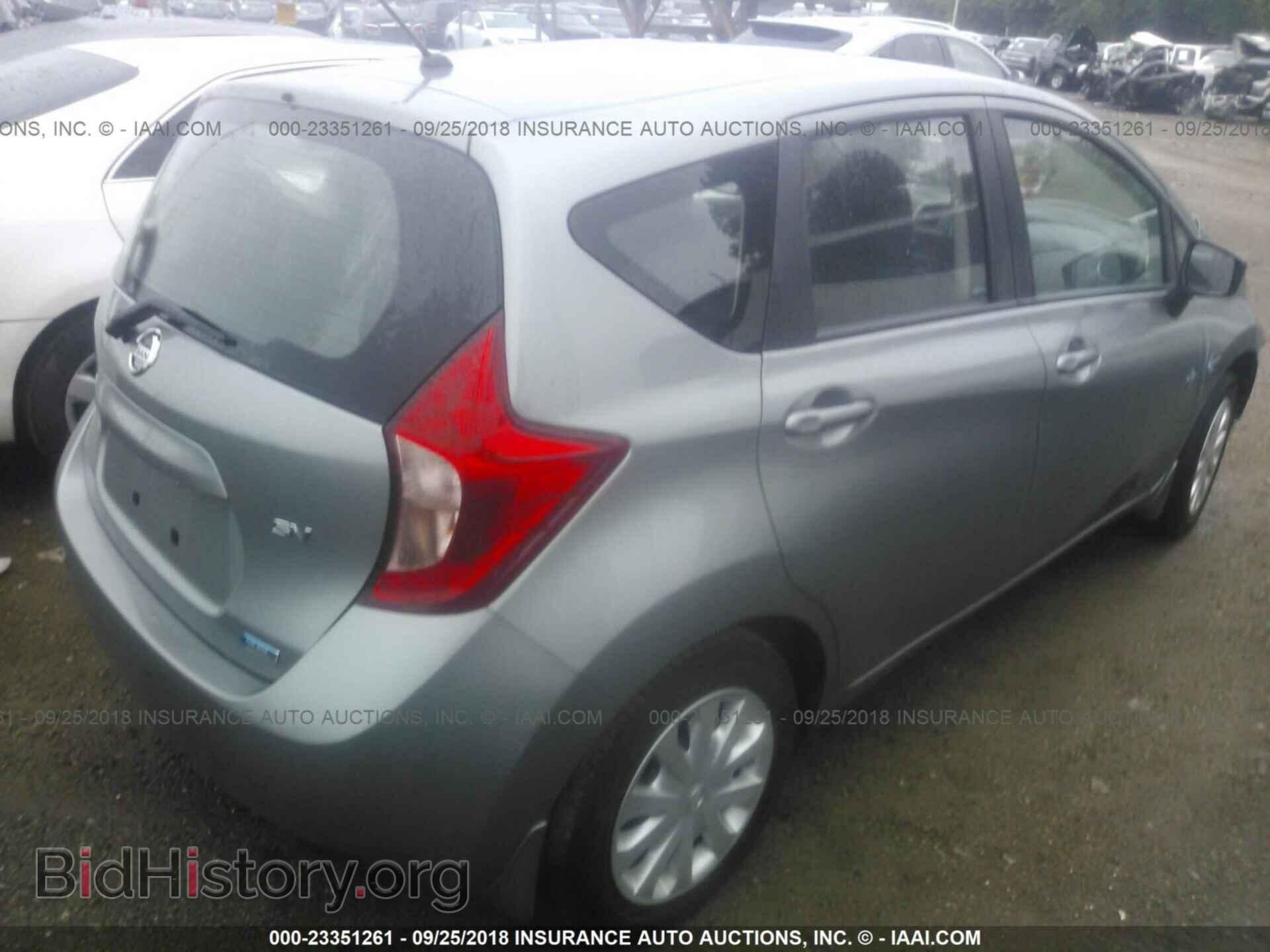 2015 Nissan Versa note - VIN: 3N1CE2CP3FL438206 - Photo 4