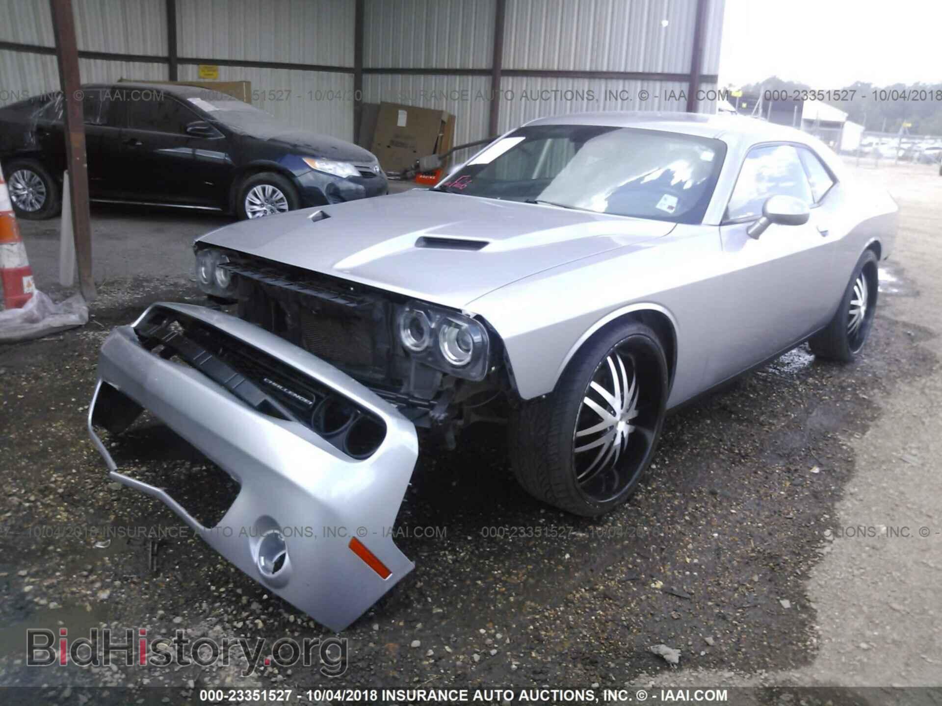 2016 Dodge Challenger - VIN: 2C3CDZAG1GH119154 - Photo 2