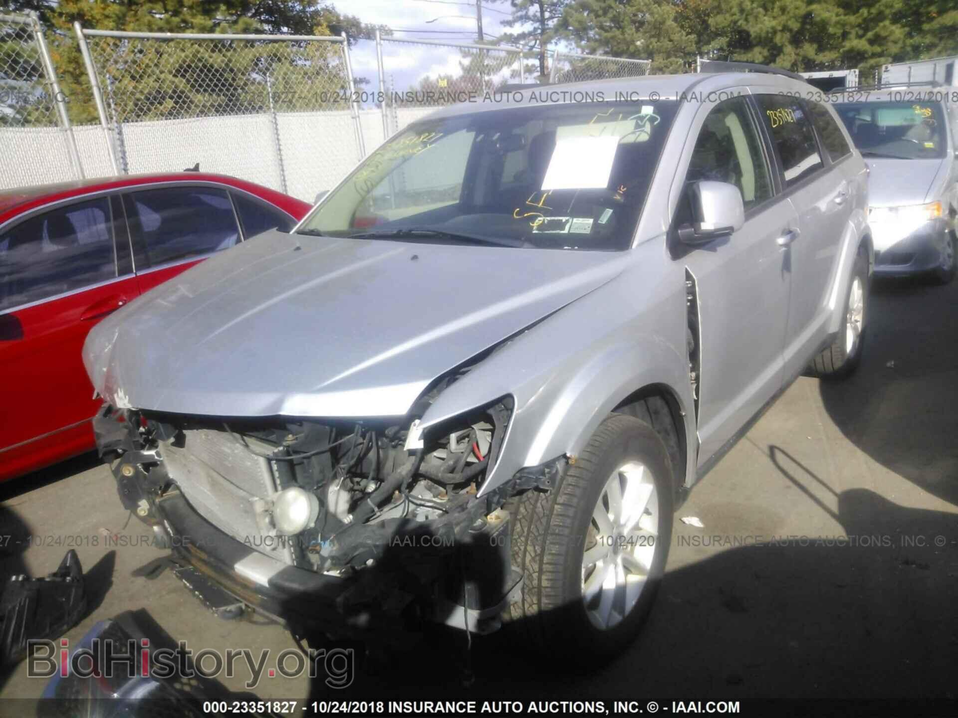 2013 Dodge Journey - VIN: 3C4PDDBG9DT592463 - Фото 2