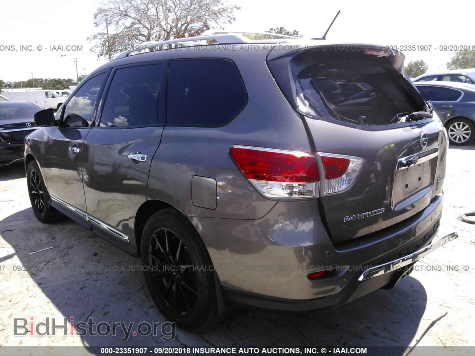 2014 Nissan Pathfinder - VIN: 5N1AR2MN9EC731426 - Фото 3