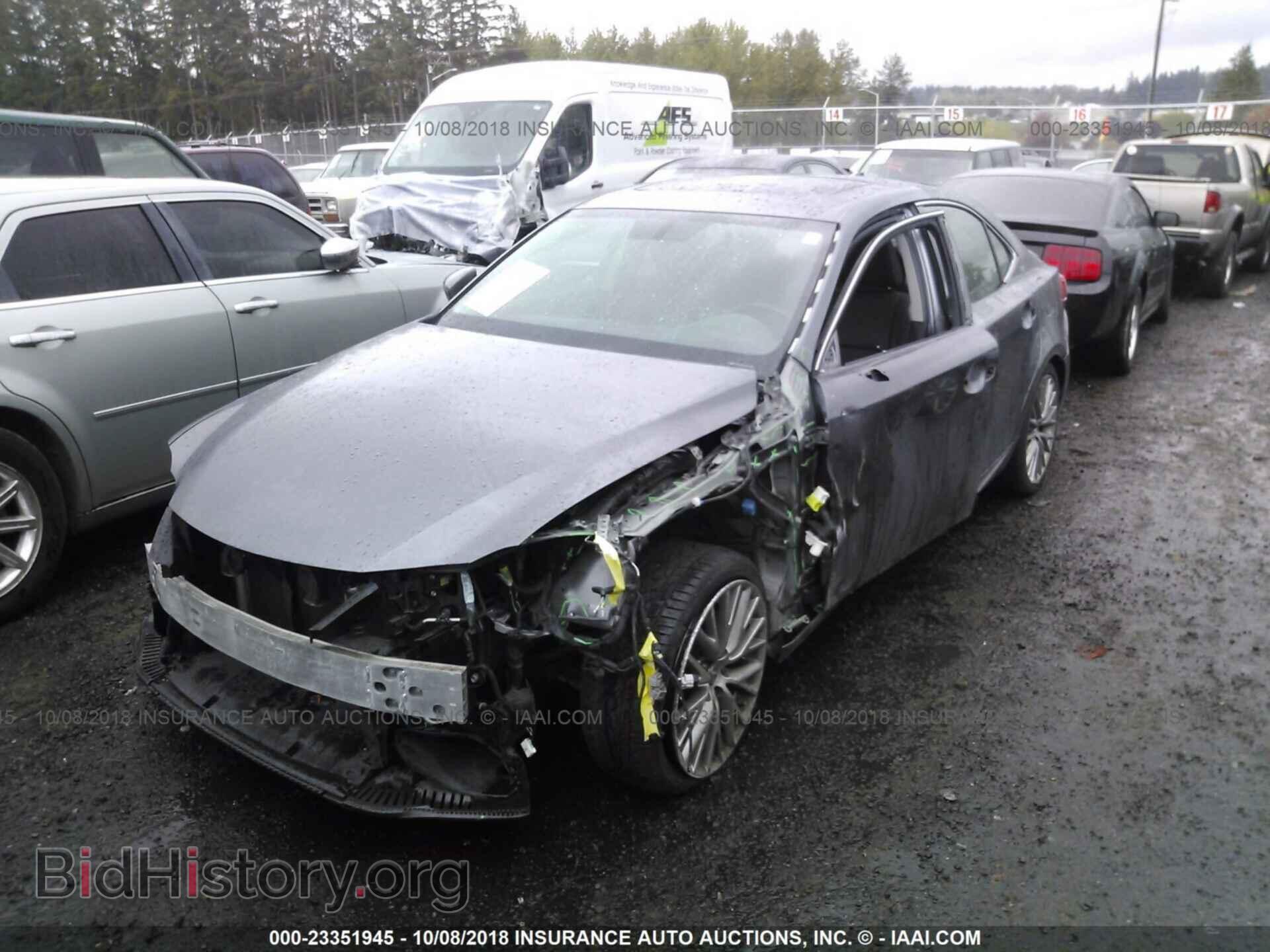 2015 Lexus Is - VIN: JTHCF1D29F5018813 - Photo 2