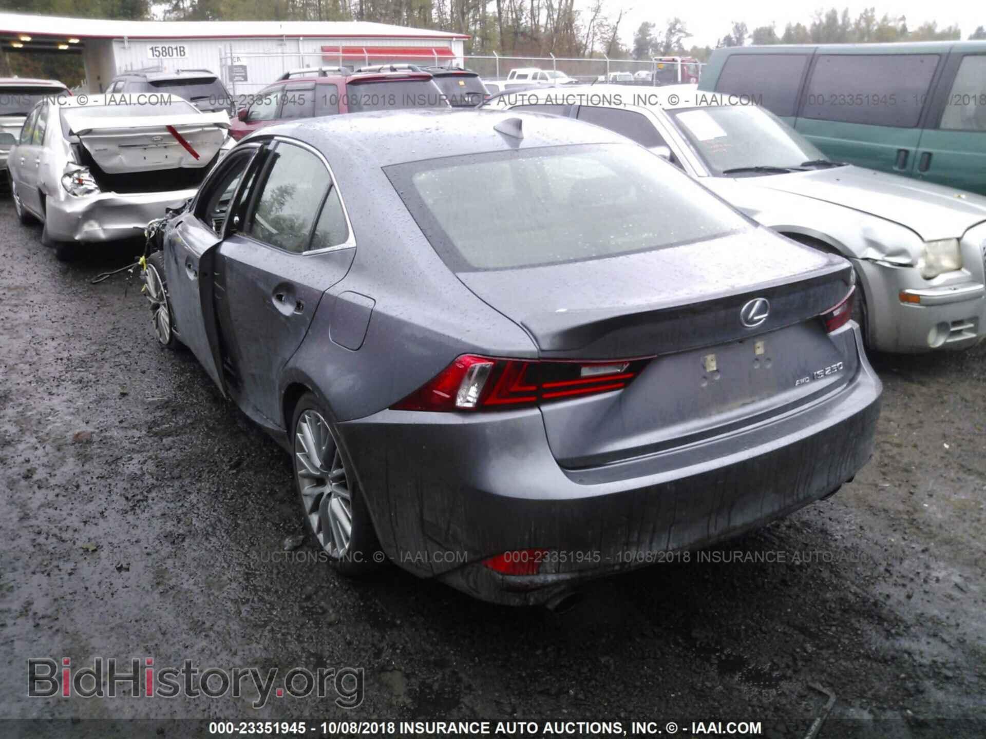 2015 Lexus Is - VIN: JTHCF1D29F5018813 - Photo 3