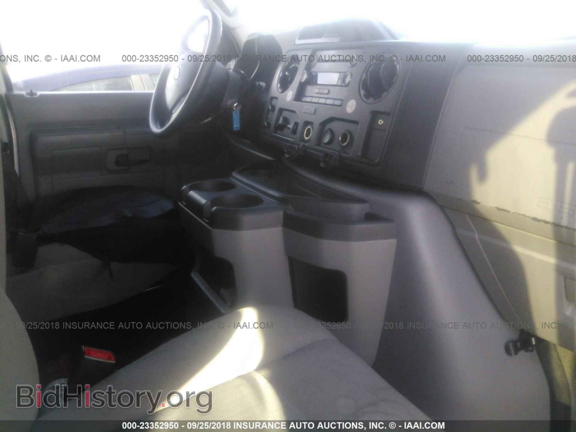 2014 Ford Econoline - VIN: 1FBSS3BL8EDA40360 - Photo 5