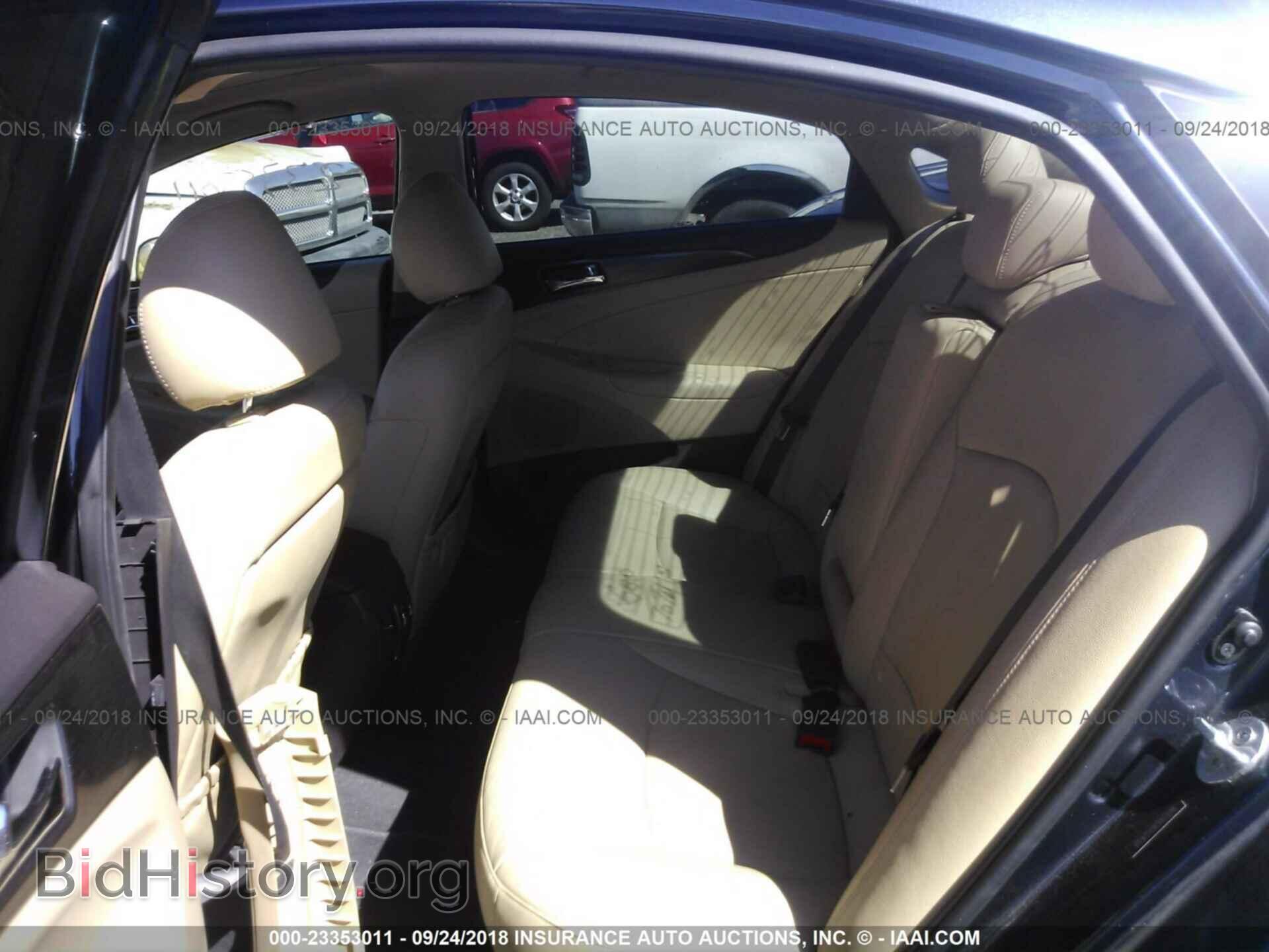 2012 Hyundai Sonata - VIN: 5NPEC4AC8CH334703 - Фото 8