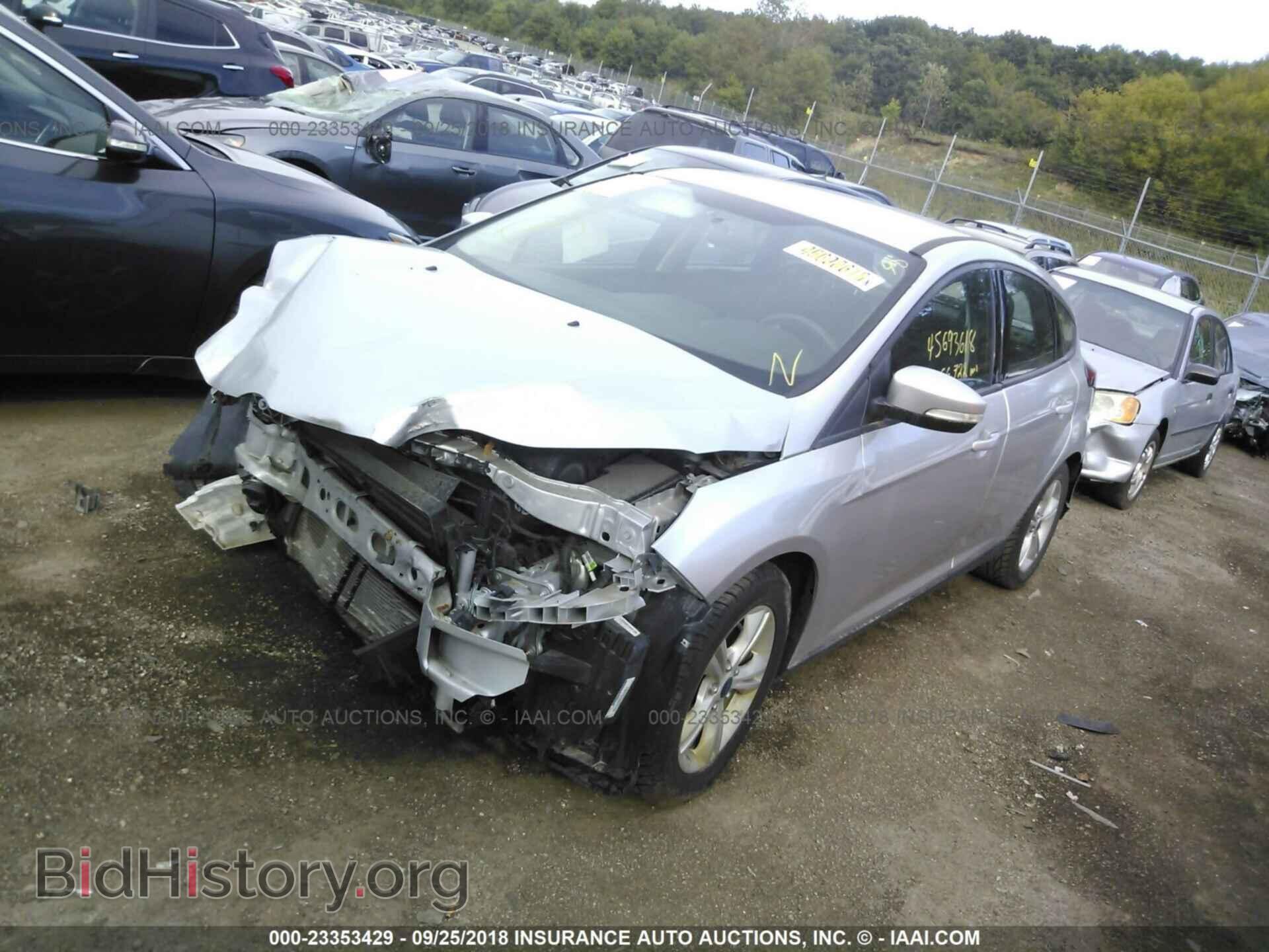 2014 Ford Focus - VIN: 1FADP3K29EL427735 - Photo 2