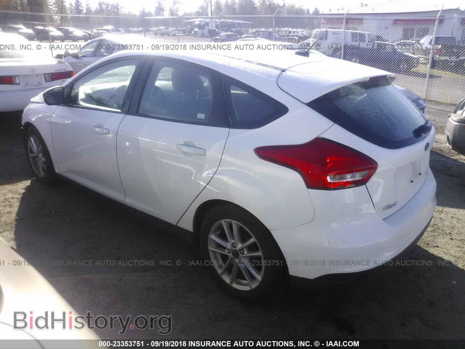 2016 Ford Focus - VIN: 1FADP3K22GL352332 - Фото 3