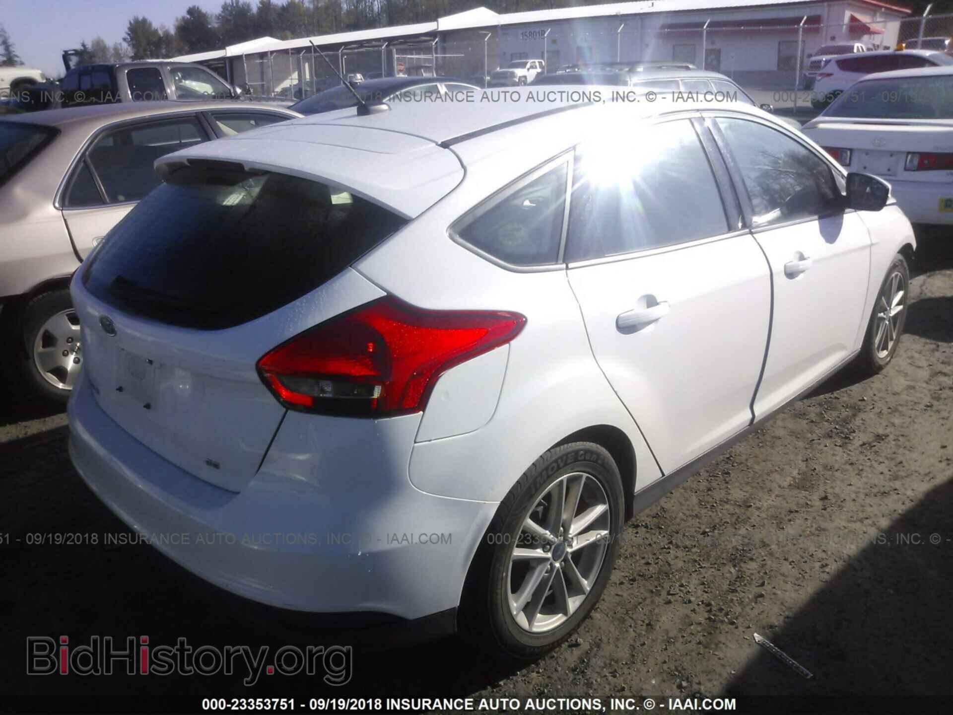 2016 Ford Focus - VIN: 1FADP3K22GL352332 - Фото 4