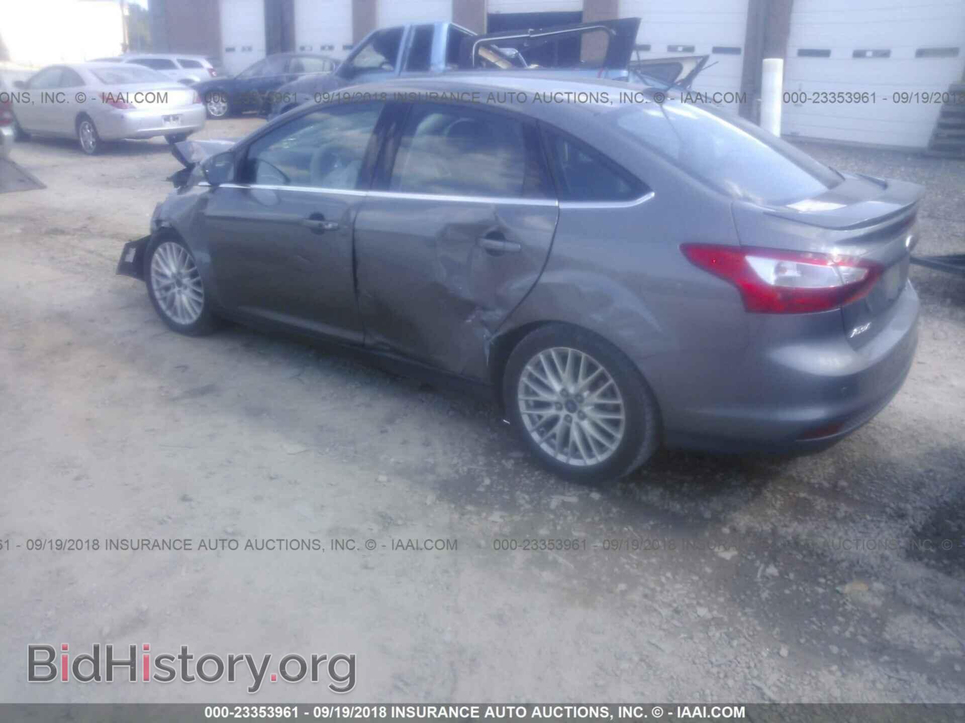 2014 Ford Focus - VIN: 1FADP3J21EL315920 - Photo 3