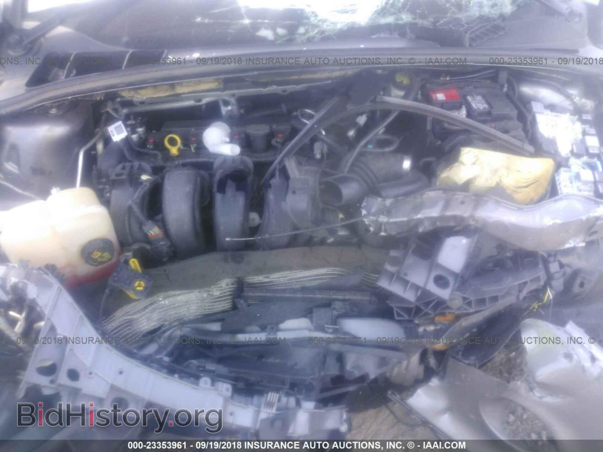 2014 Ford Focus - VIN: 1FADP3J21EL315920 - Photo 10