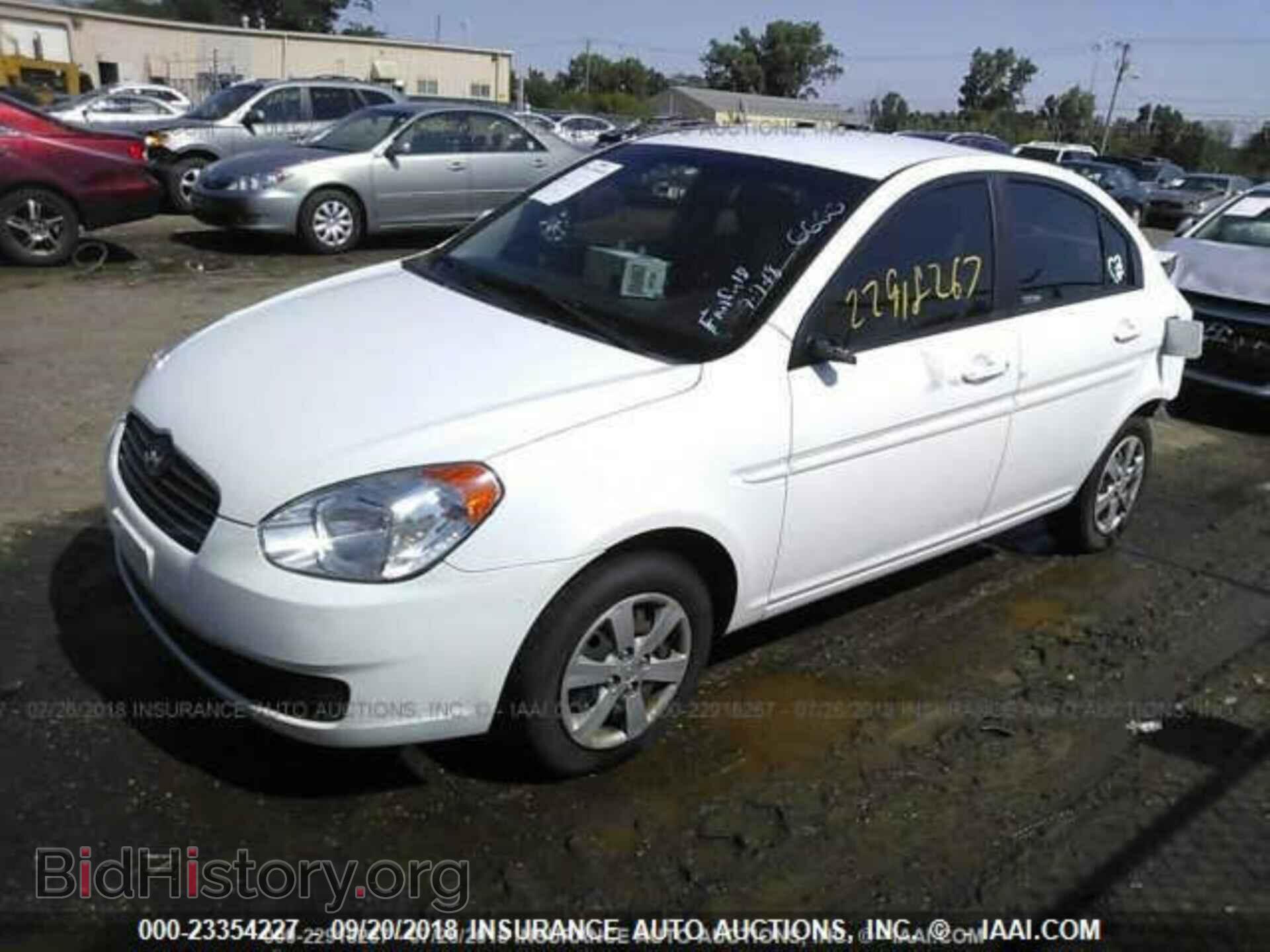 2011 Hyundai Accent - VIN: KMHCN4AC5BU606660 - Фото 2