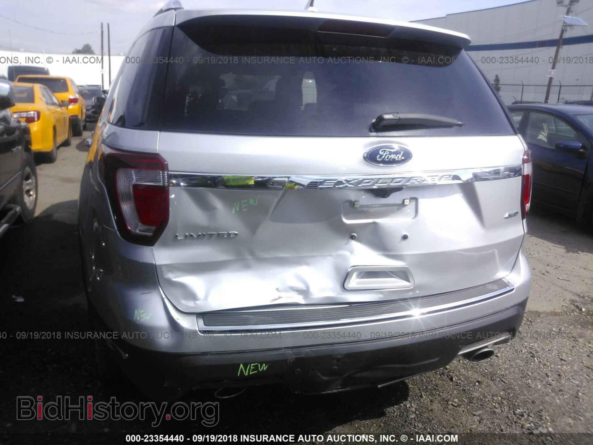2018 Ford Explorer - VIN: 1FM5K8F85JGB45664 - Фото 6