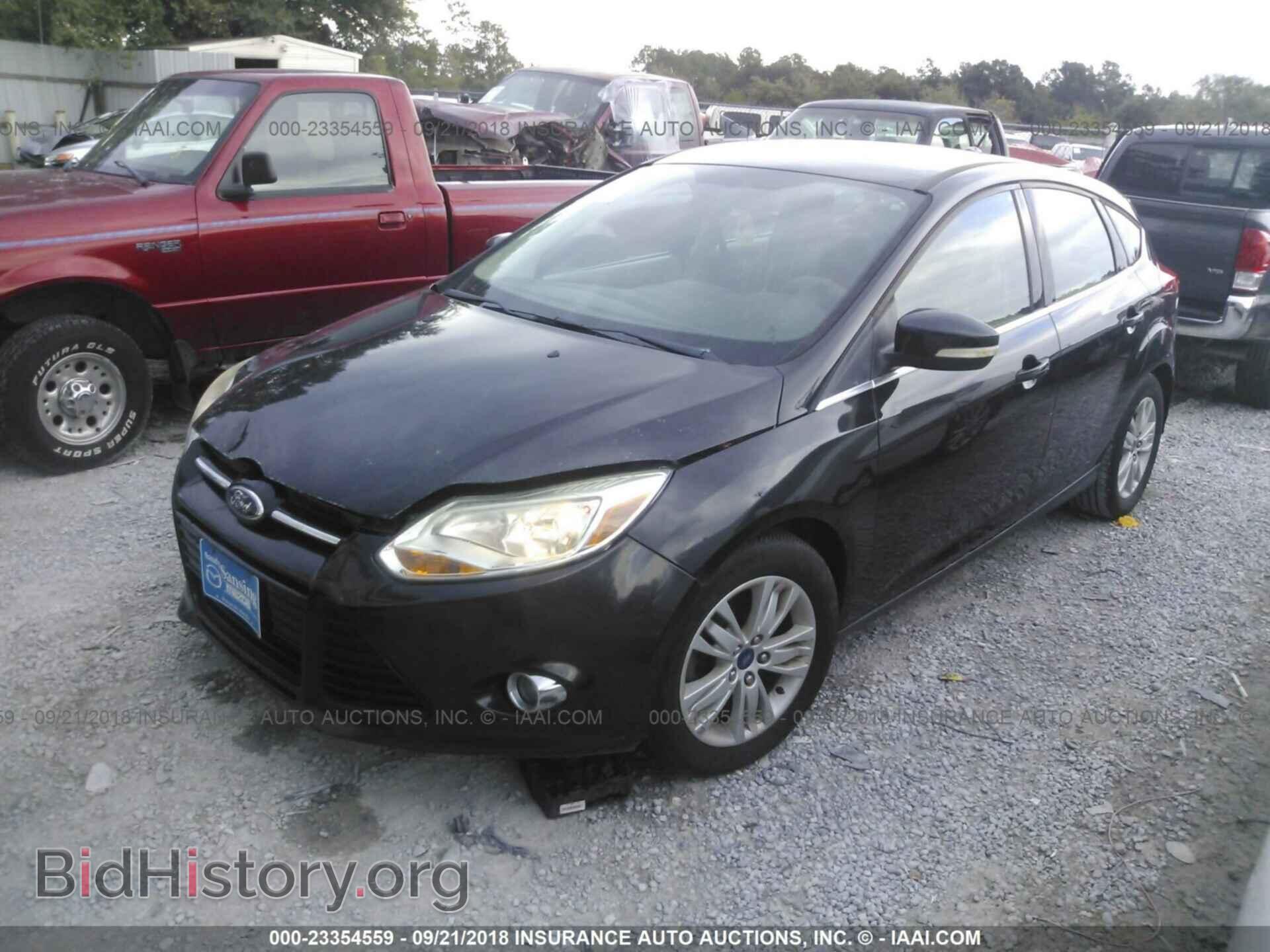 2012 Ford Focus - VIN: 1FAHP3M27CL344400 - Фото 2