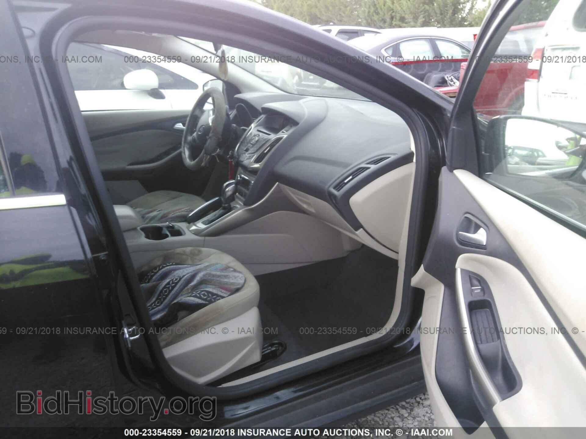 2012 Ford Focus - VIN: 1FAHP3M27CL344400 - Фото 5