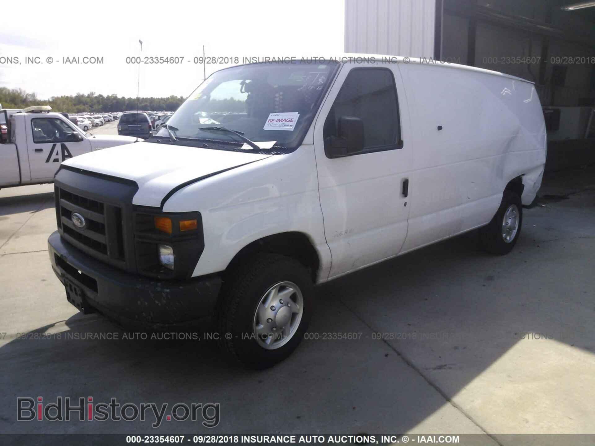 2012 Ford Econoline - VIN: 1FTNE1EL3CDA68225 - Фото 2