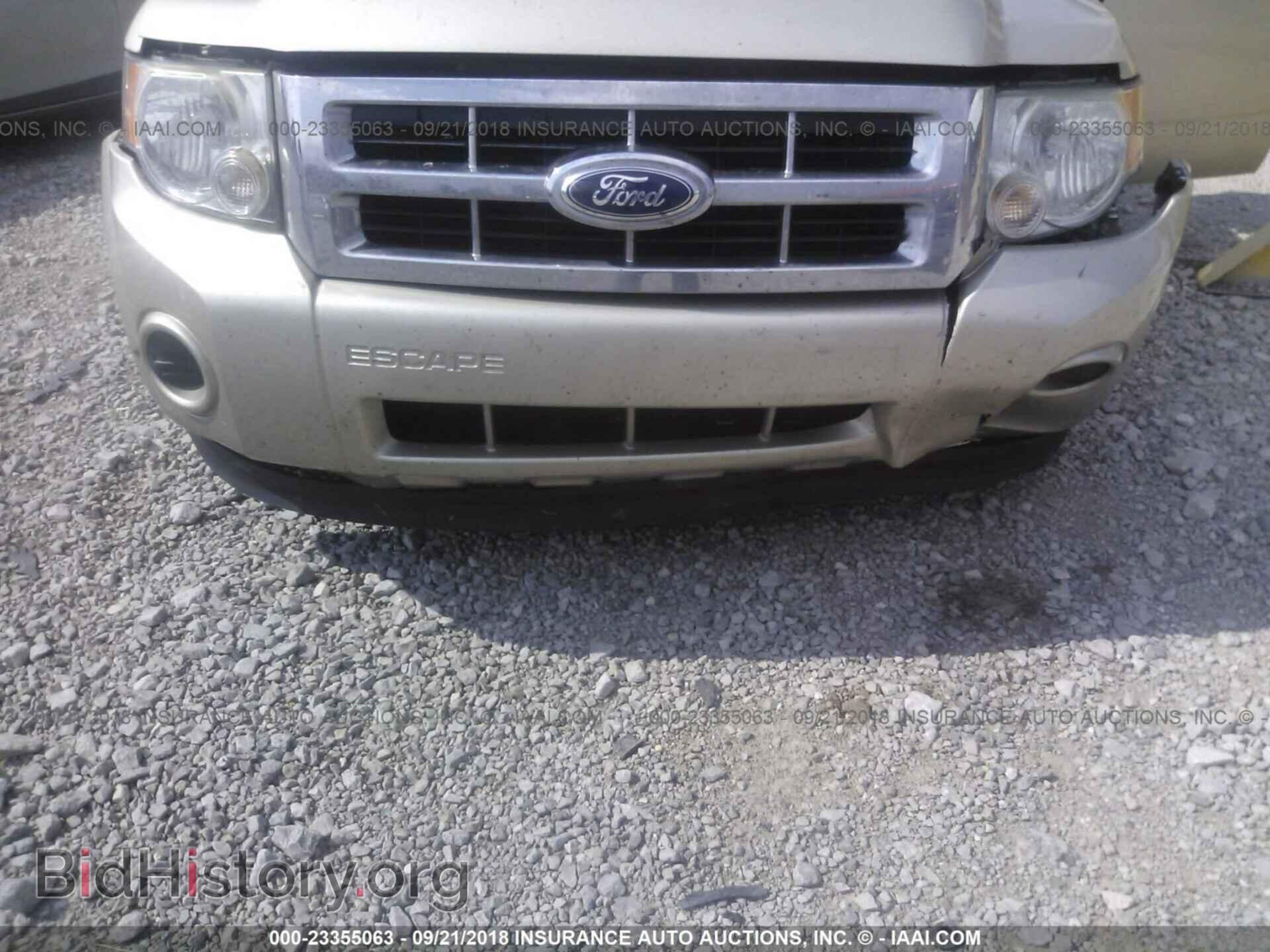 2011 Ford Escape - VIN: 1FMCU0C76BKC48170 - Photo 6