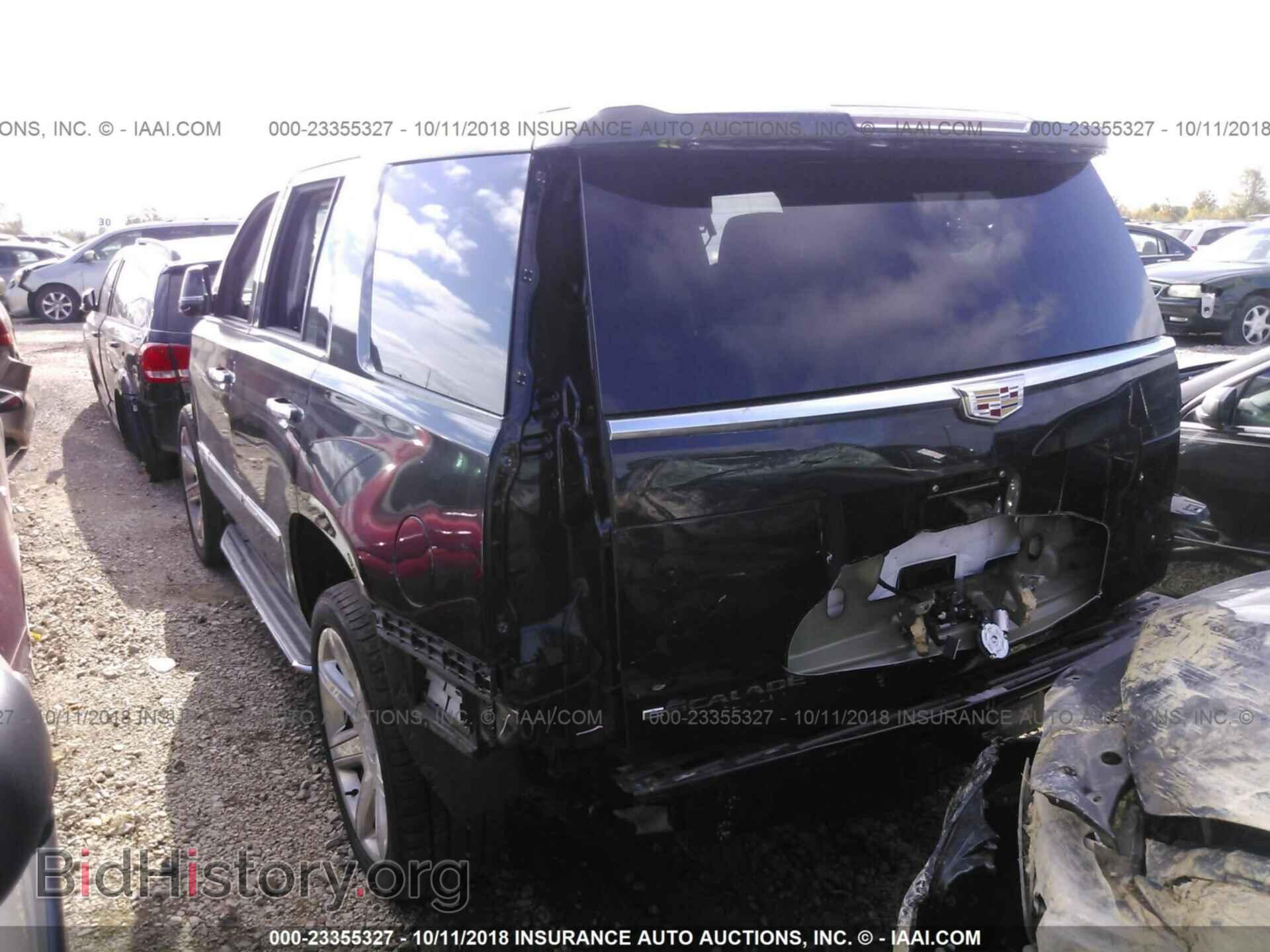 2017 Cadillac Escalade - VIN: 1GYS4BKJ8HR314558 - Фото 3