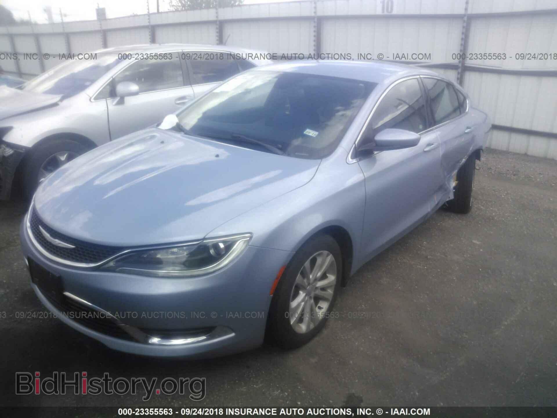 2015 Chrysler 200 - VIN: 1C3CCCAB3FN704733 - Photo 2