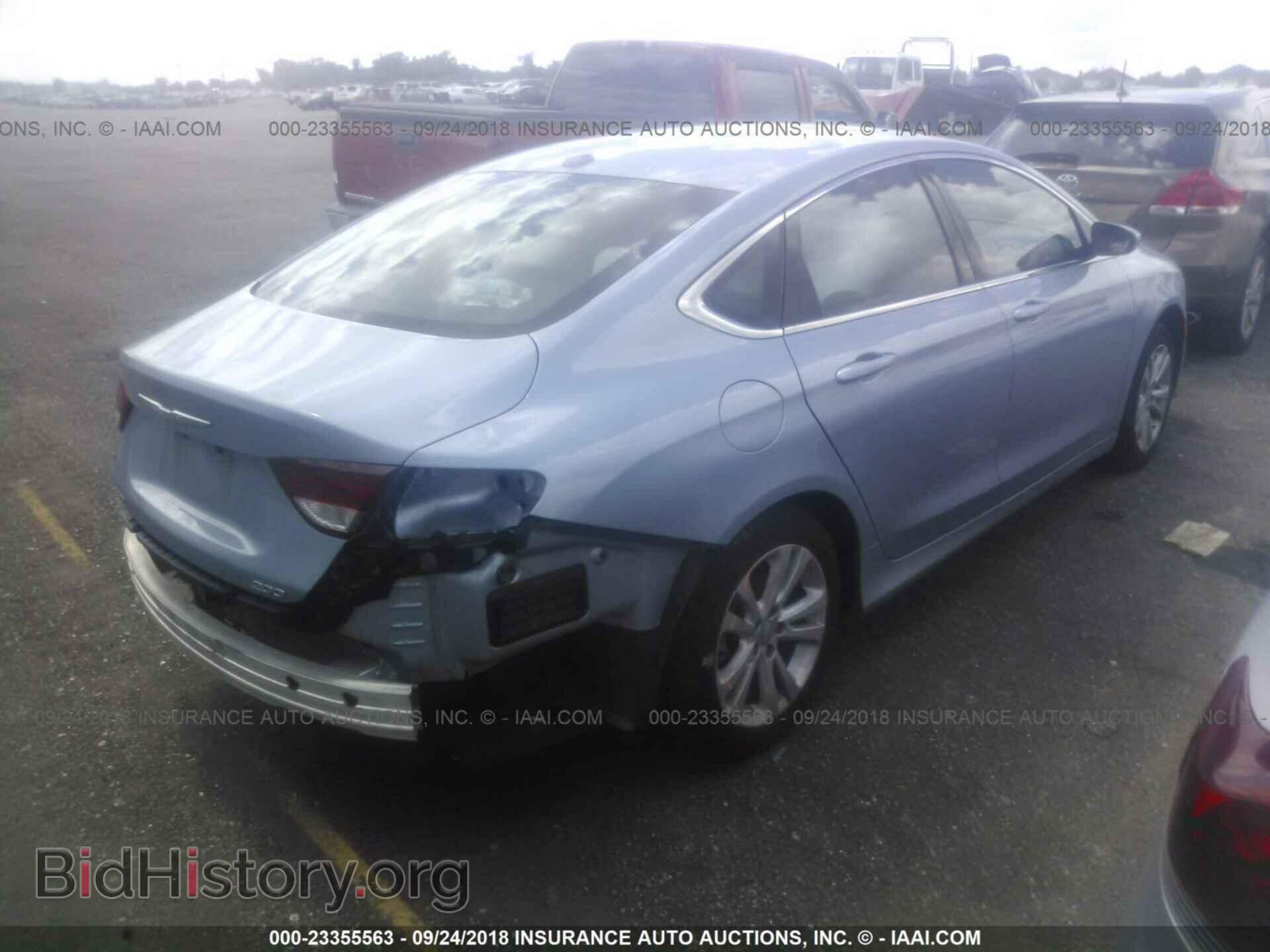 2015 Chrysler 200 - VIN: 1C3CCCAB3FN704733 - Photo 4