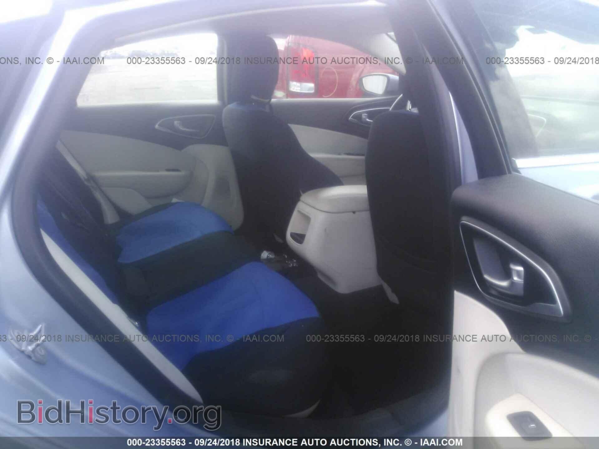 2015 Chrysler 200 - VIN: 1C3CCCAB3FN704733 - Photo 8
