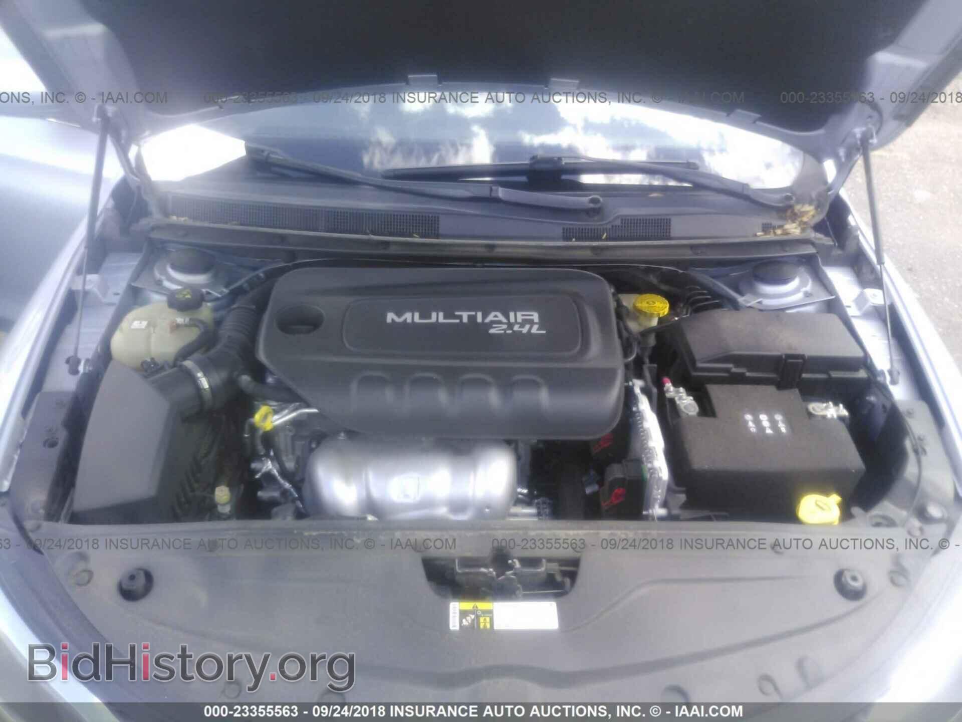 2015 Chrysler 200 - VIN: 1C3CCCAB3FN704733 - Photo 10