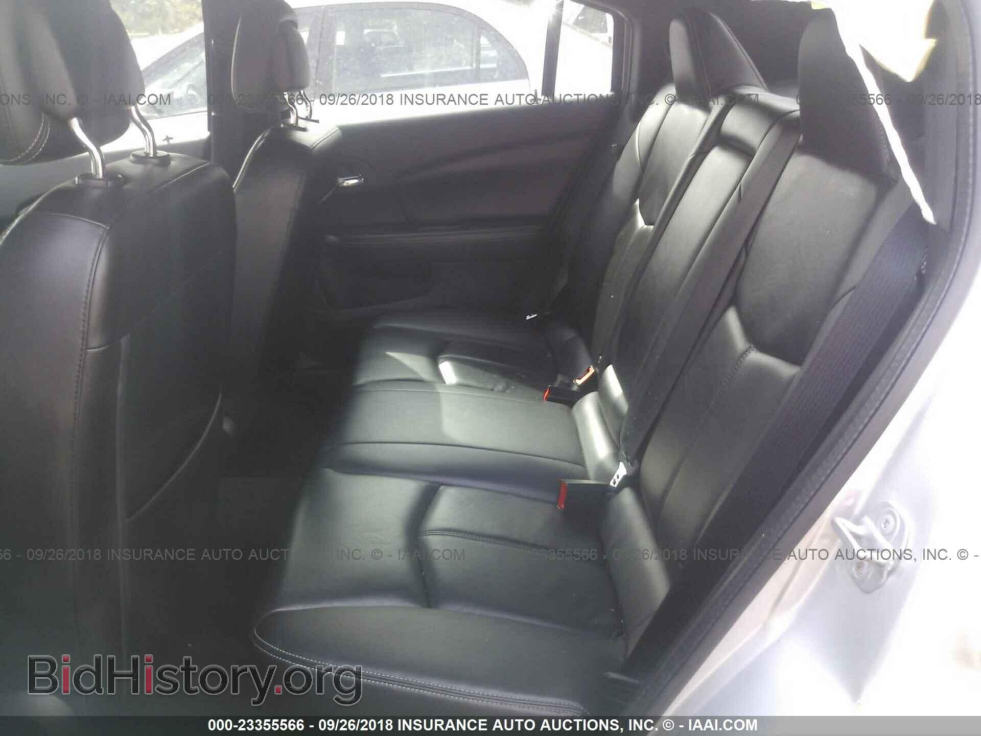 2011 Chrysler 200 - VIN: 1C3BC2FG3BN525256 - Фото 8