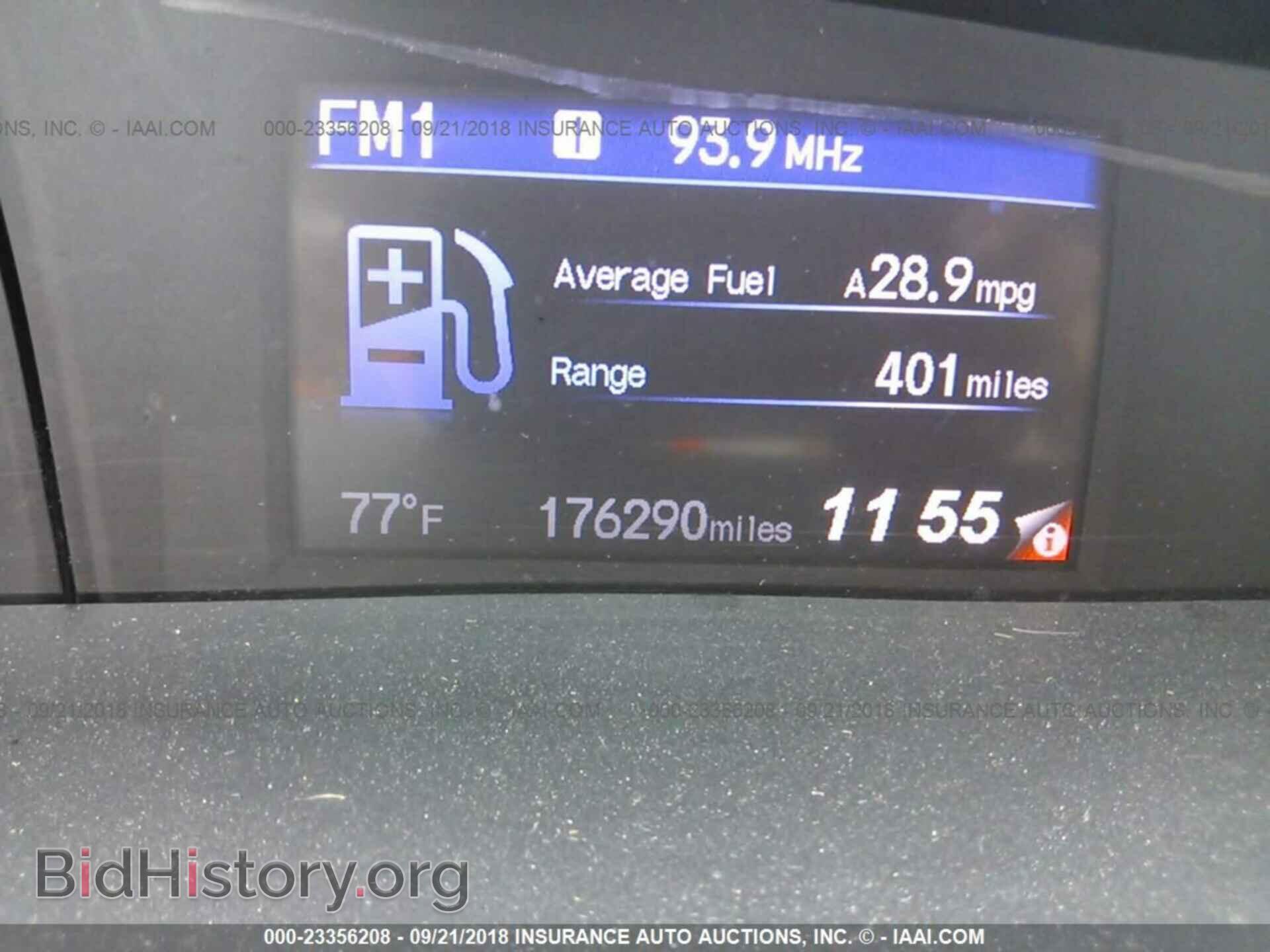 2012 Honda Civic - VIN: 2HGFB2F98CH309447 - Photo 7