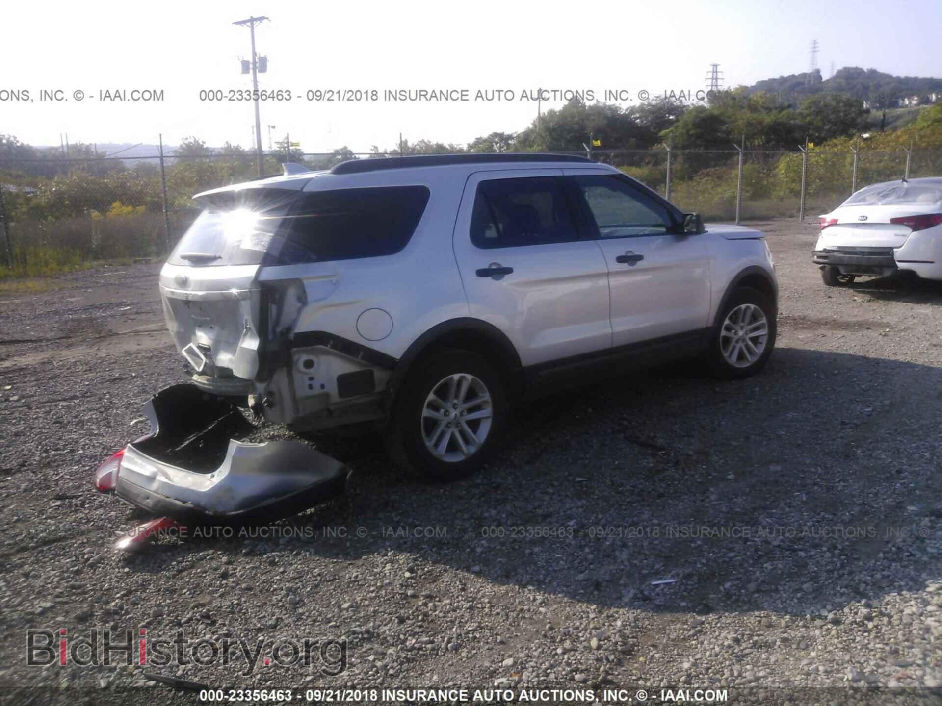 2016 Ford Explorer - VIN: 1FM5K8B86GGB10288 - Photo 4