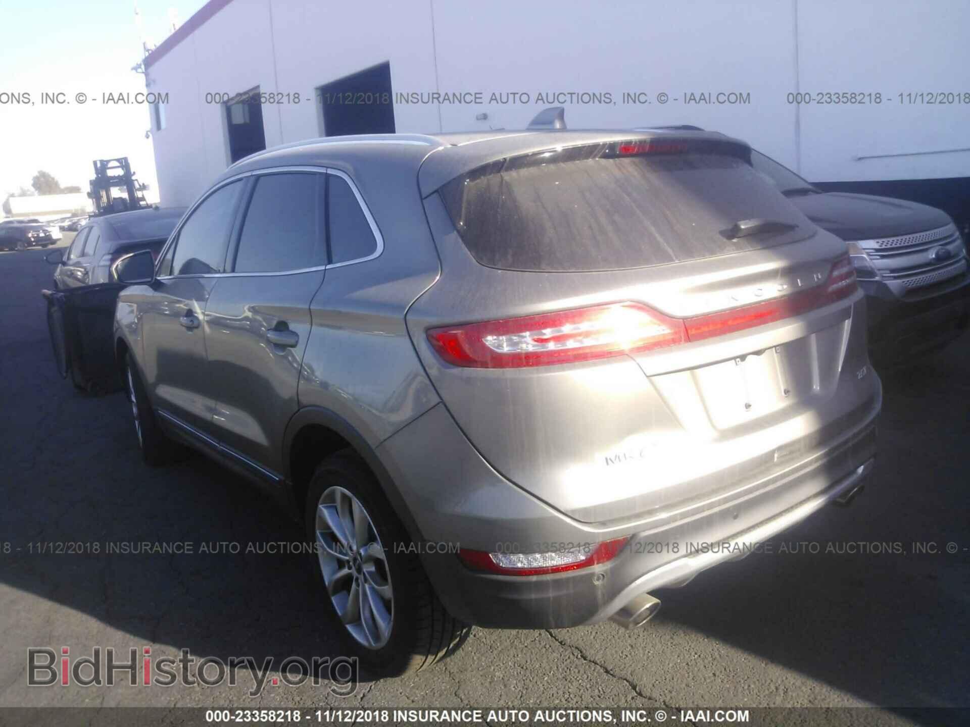 2017 Lincoln Mkc - VIN: 5LMCJ2C93HUL70985 - Photo 3