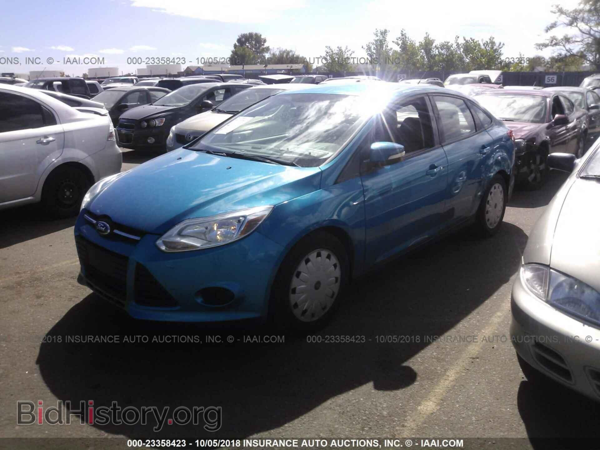 2013 Ford Focus - VIN: 1FADP3F22DL340106 - Фото 2