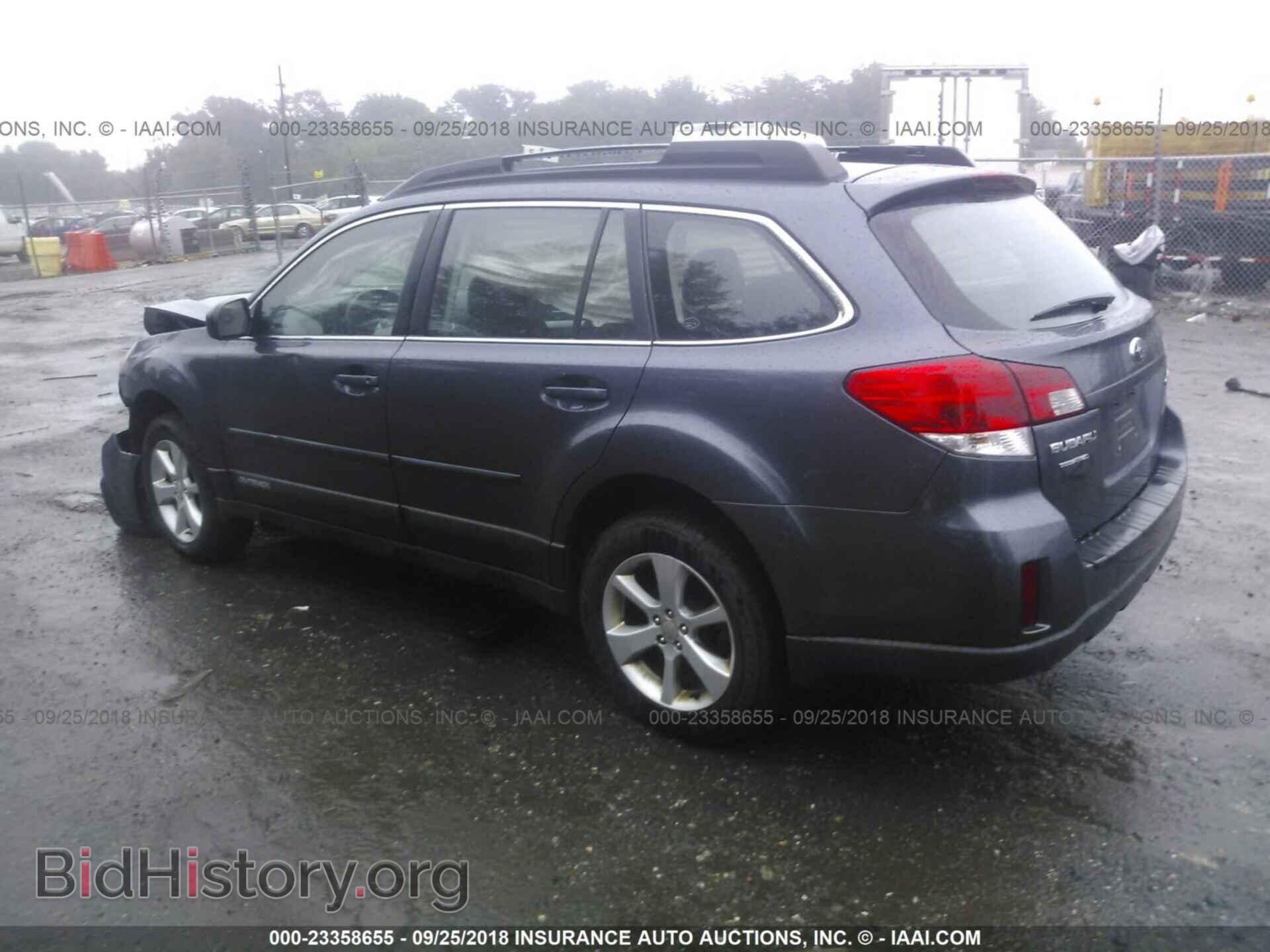 2014 Subaru Outback - VIN: 4S4BRBAC4E3211982 - Фото 3