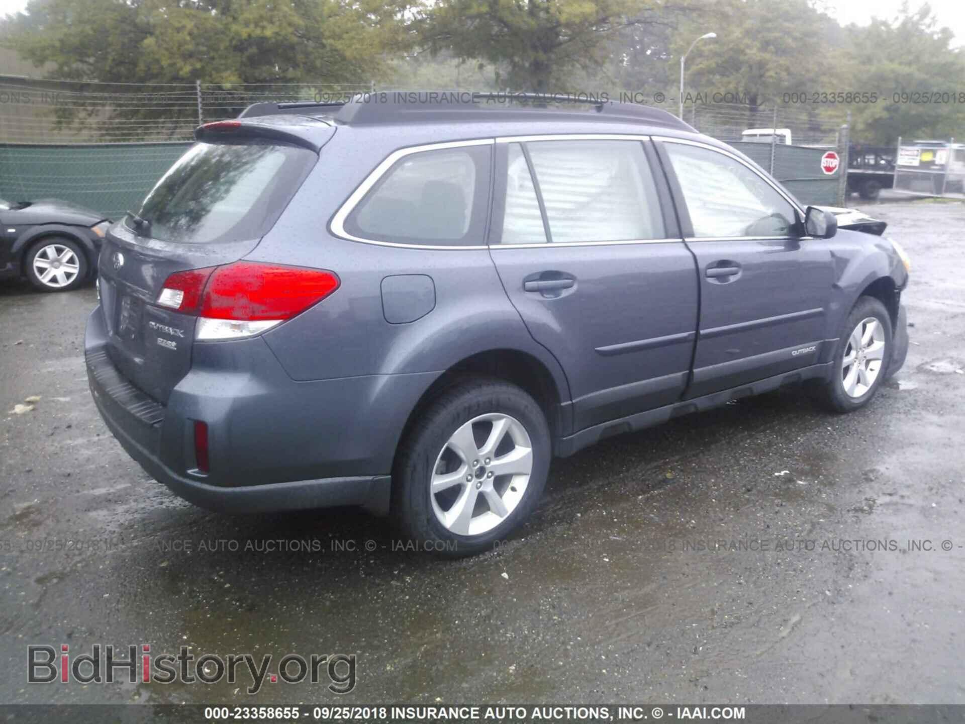 2014 Subaru Outback - VIN: 4S4BRBAC4E3211982 - Фото 4