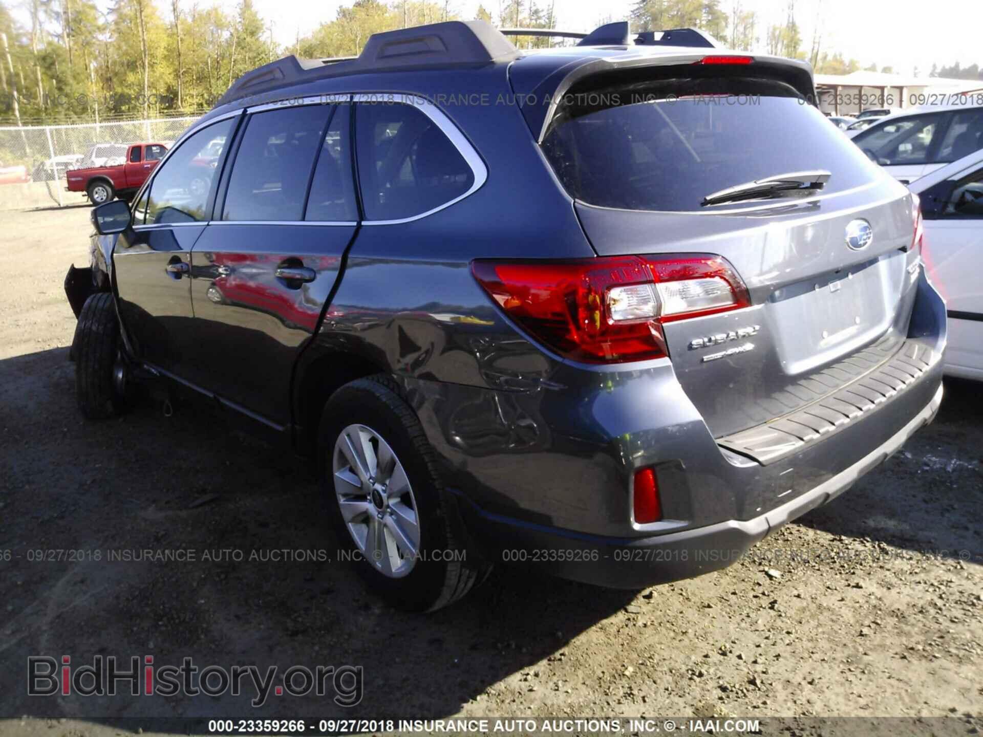 2017 Subaru Outback - VIN: 4S4BSAFC3H3427642 - Фото 3