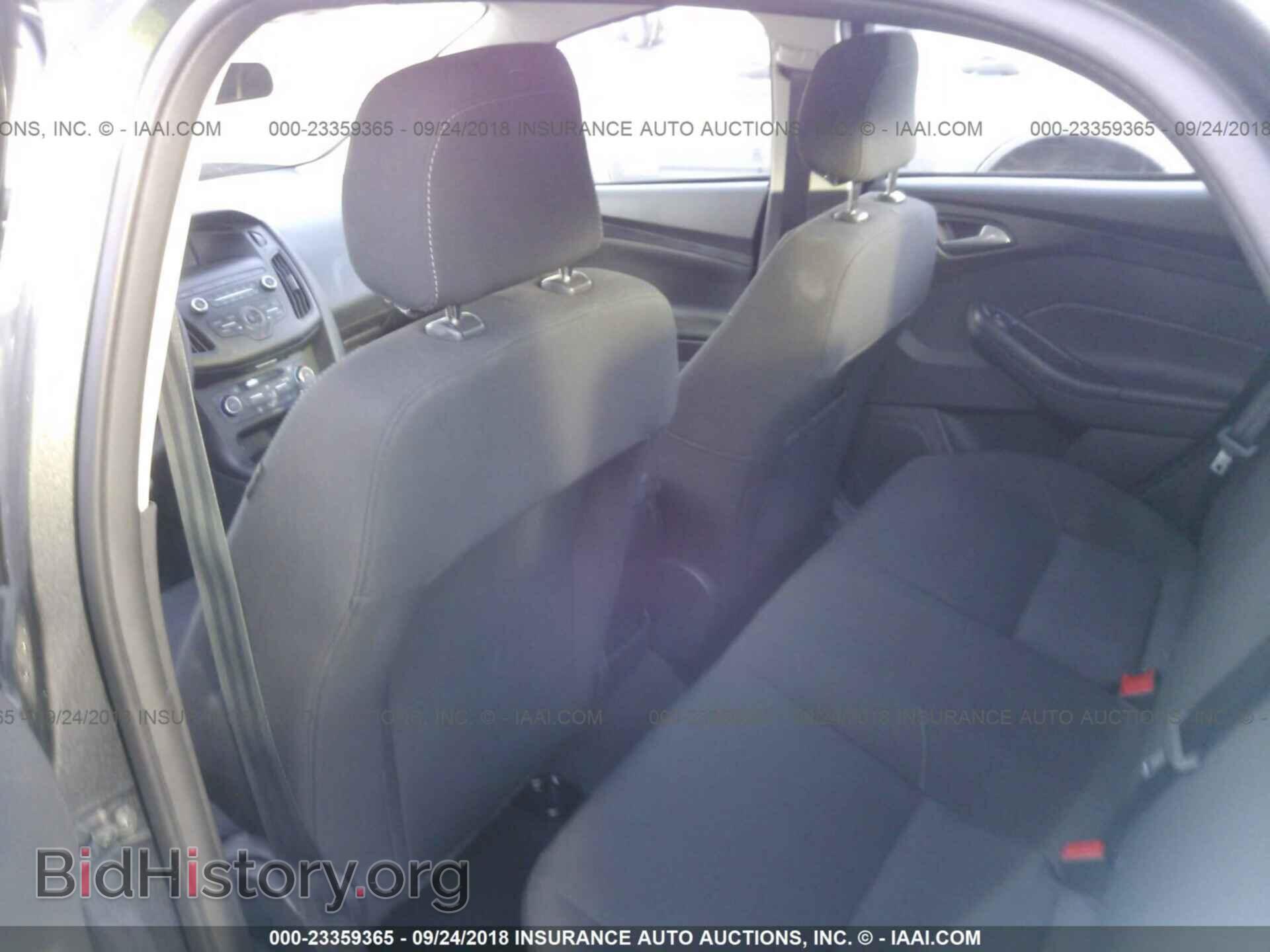 2018 Ford Focus - VIN: 1FADP3FE3JL275286 - Photo 8