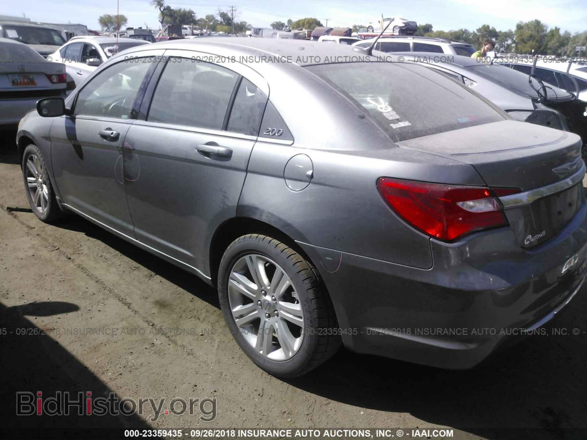 2012 Chrysler 200 - VIN: 1C3CCBBB2CN125334 - Photo 3