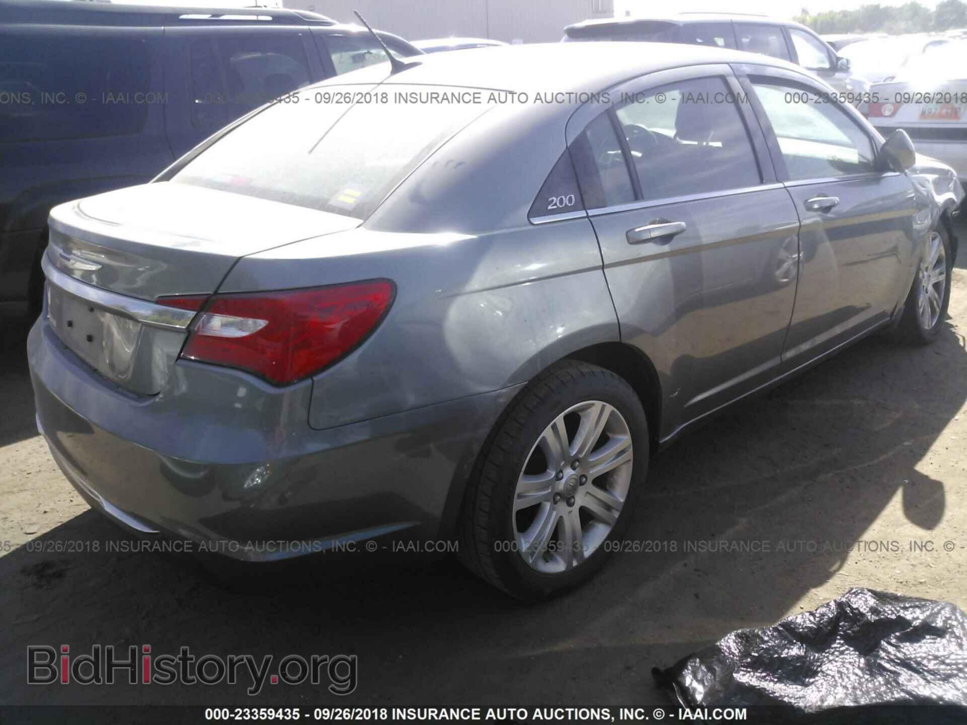 2012 Chrysler 200 - VIN: 1C3CCBBB2CN125334 - Photo 4