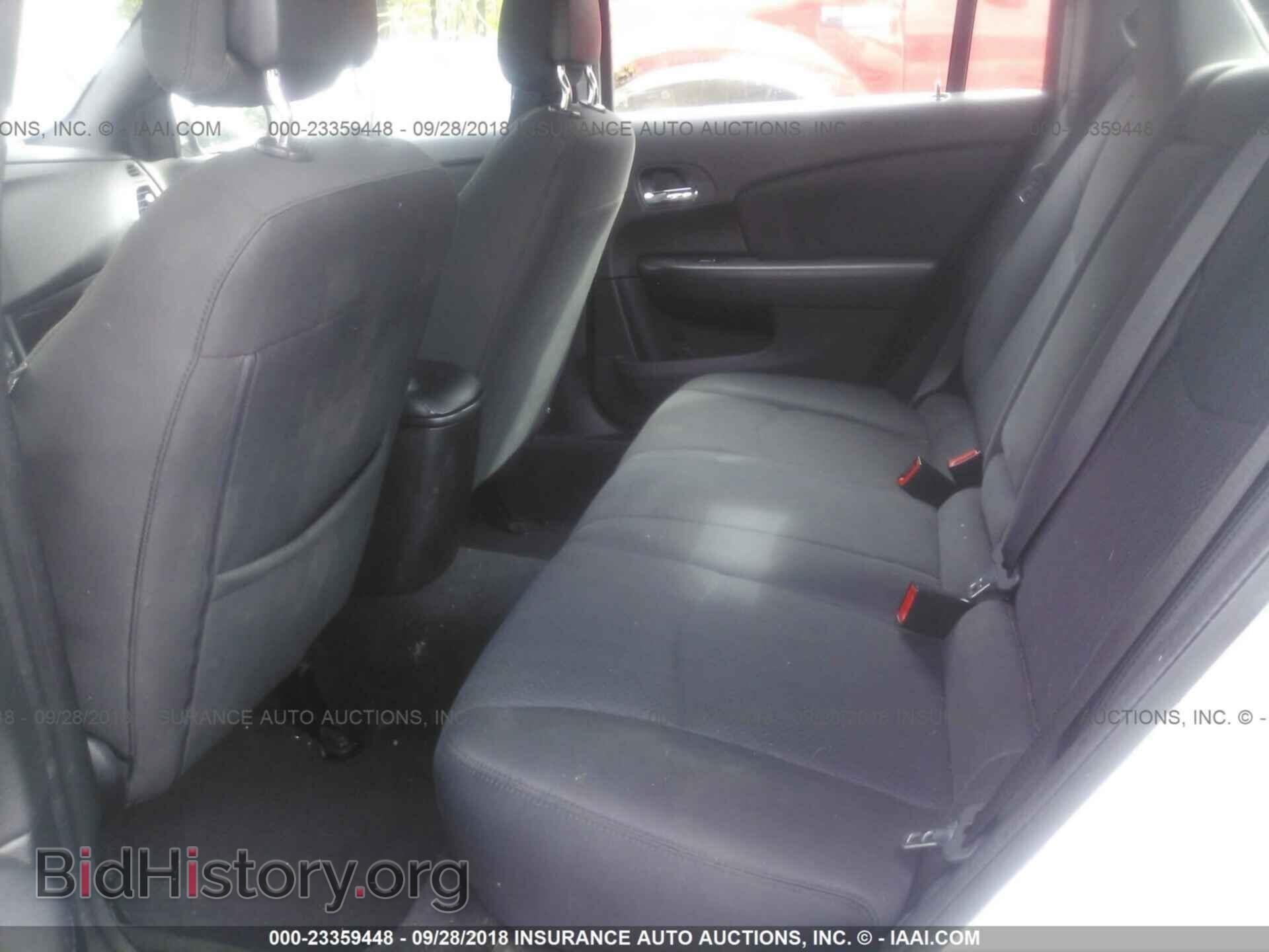 2011 Chrysler 200 - VIN: 1C3BC1FB2BN576164 - Photo 8