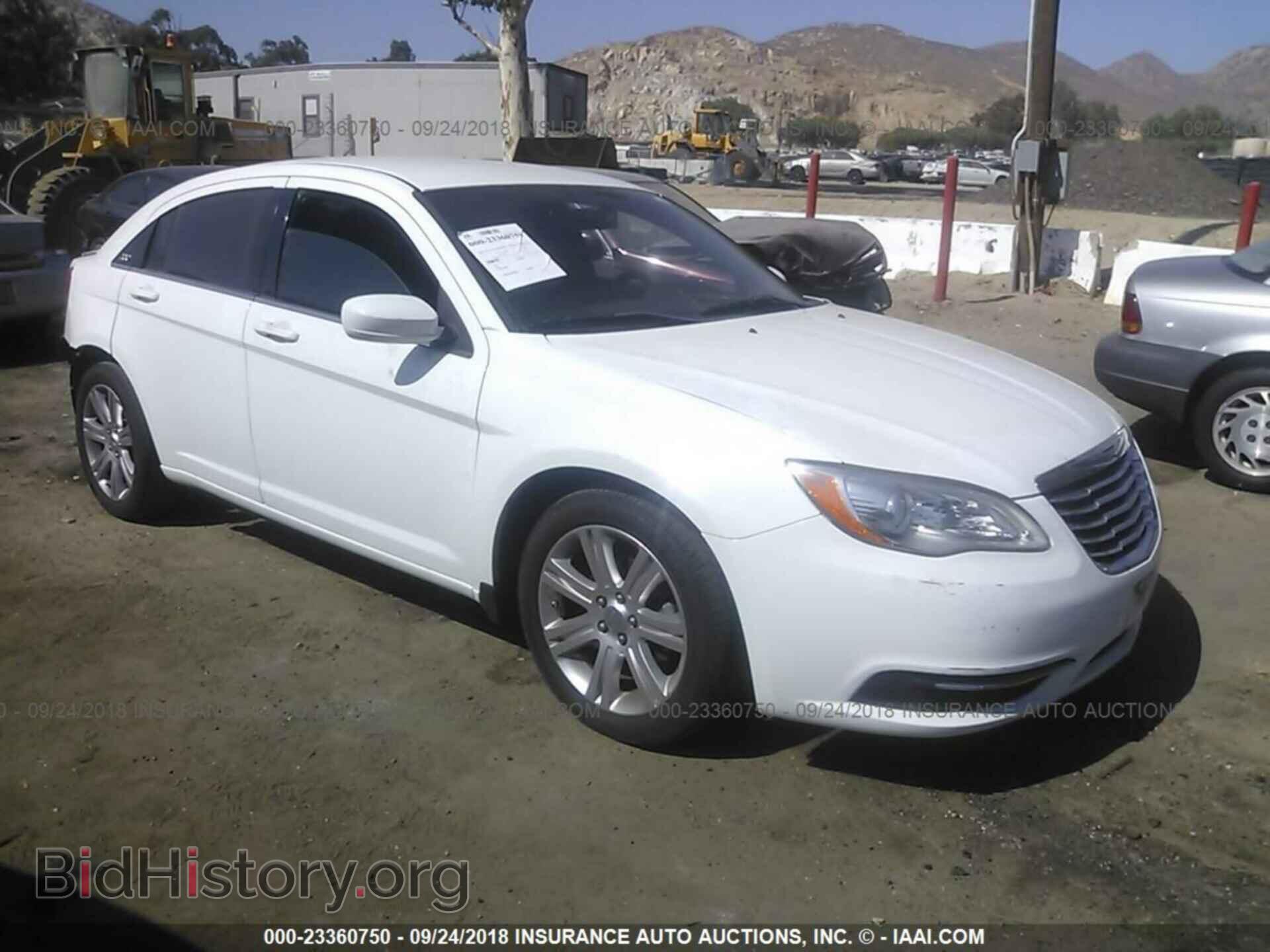 Photo 1C3CCBAB8DN640079 - Chrysler 200 2013