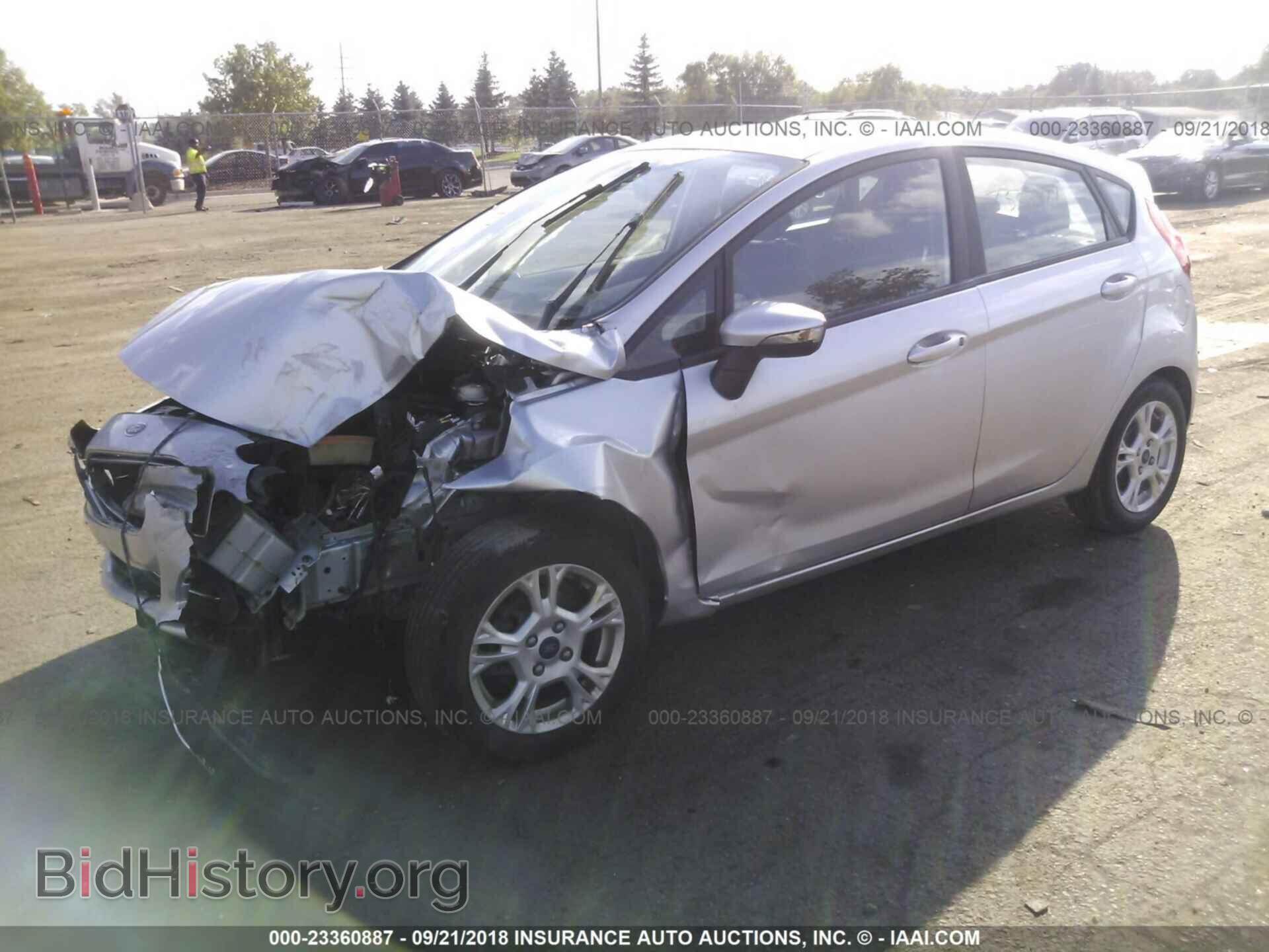2015 Ford Fiesta - VIN: 3FADP4EJ5FM138280 - Photo 2