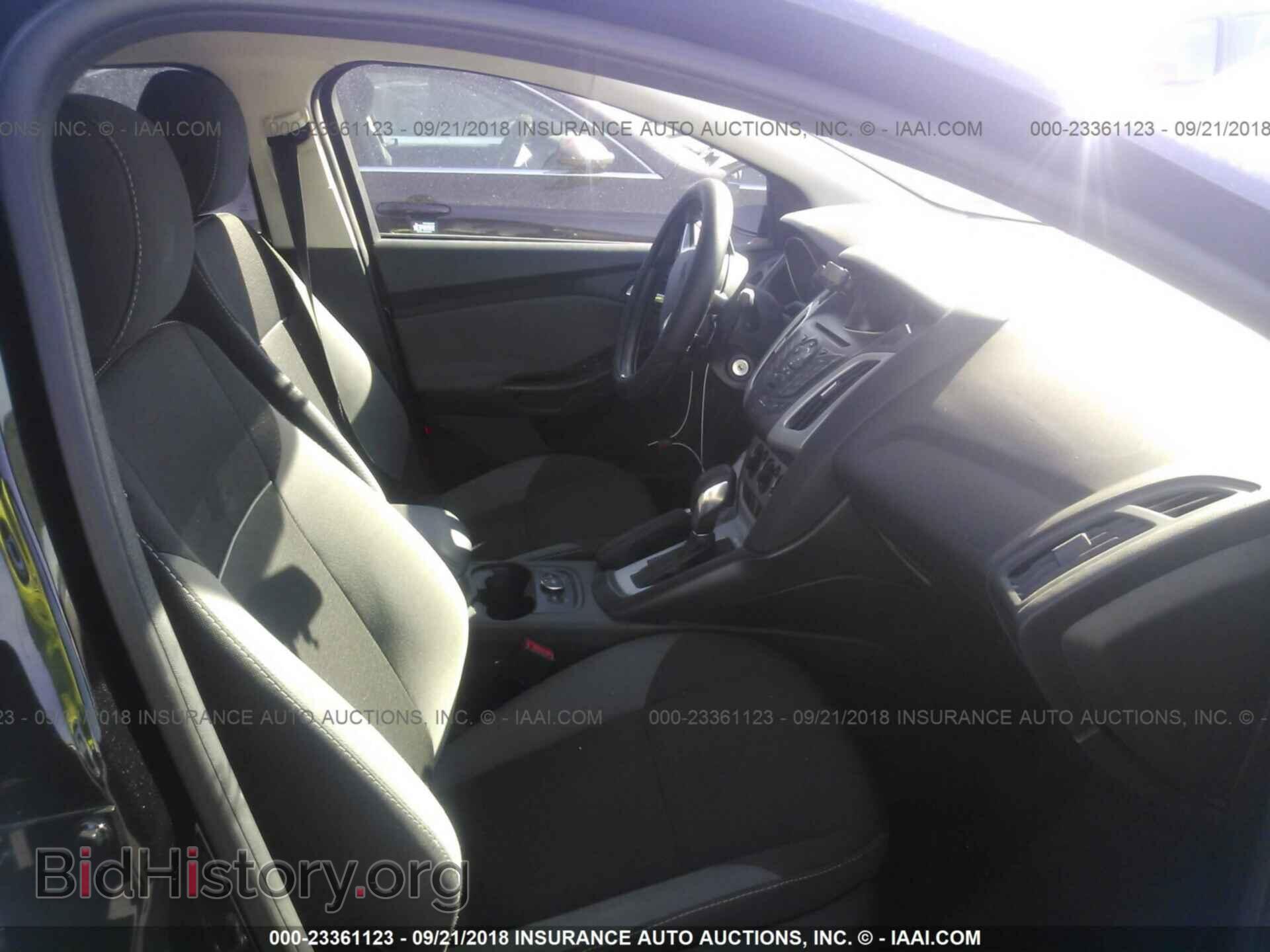 2014 Ford Focus - VIN: 1FADP3F20EL247523 - Фото 5