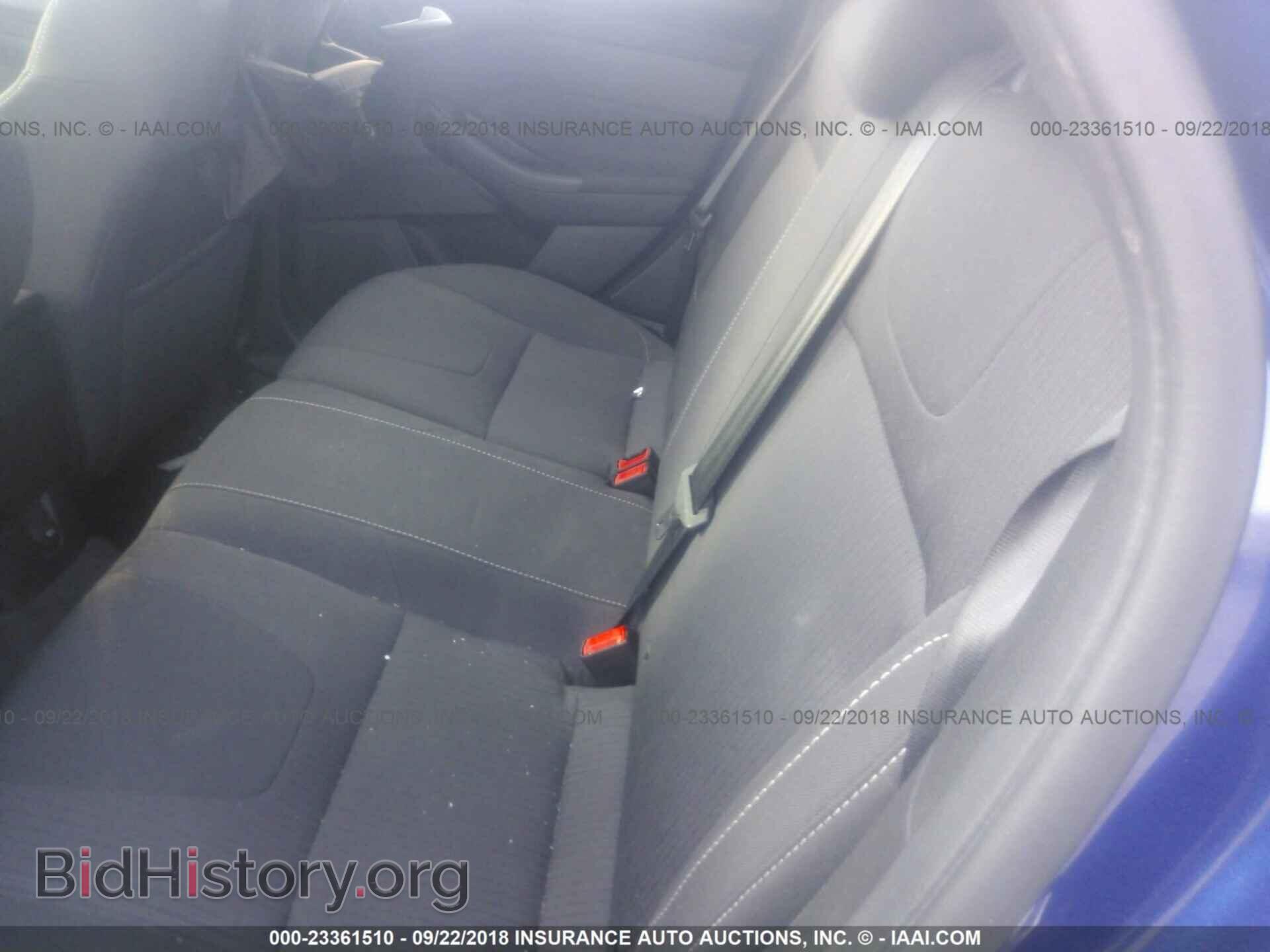 2012 Ford Focus - VIN: 1FAHP3N23CL279480 - Photo 8