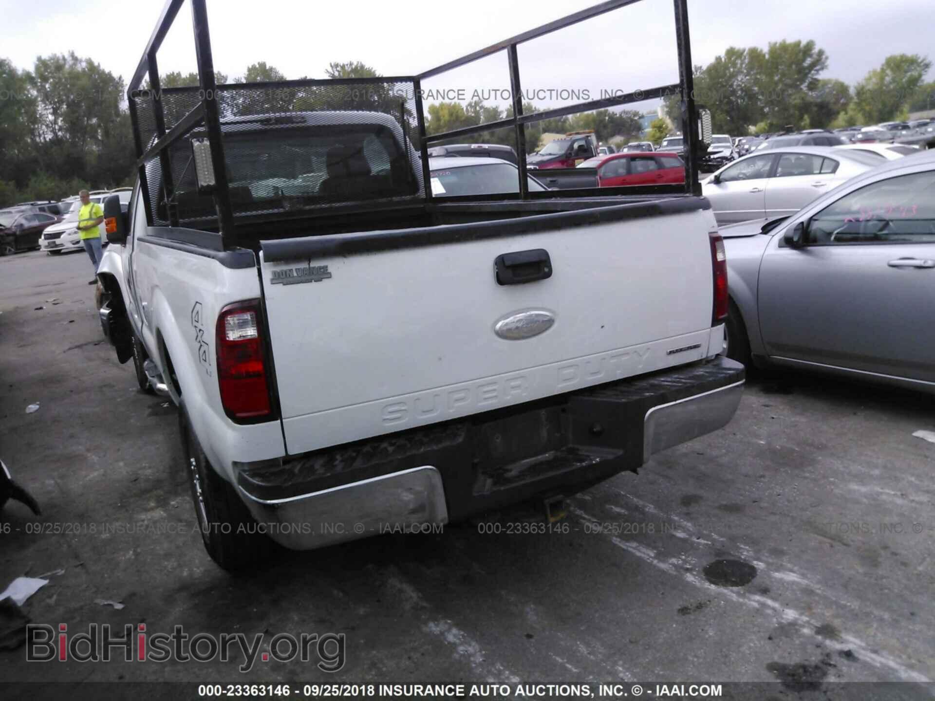 2012 Ford F250 - VIN: 1FTBF2B67CEC82617 - Фото 3
