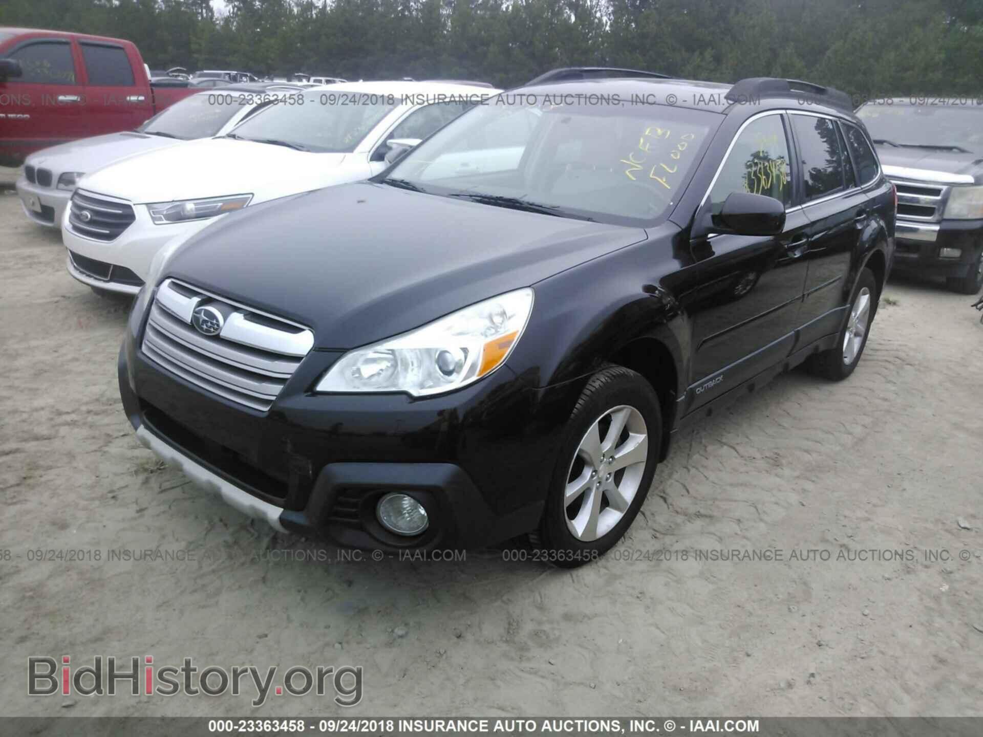 2013 Subaru Outback - VIN: 4S4BRCLC7D3319921 - Photo 2