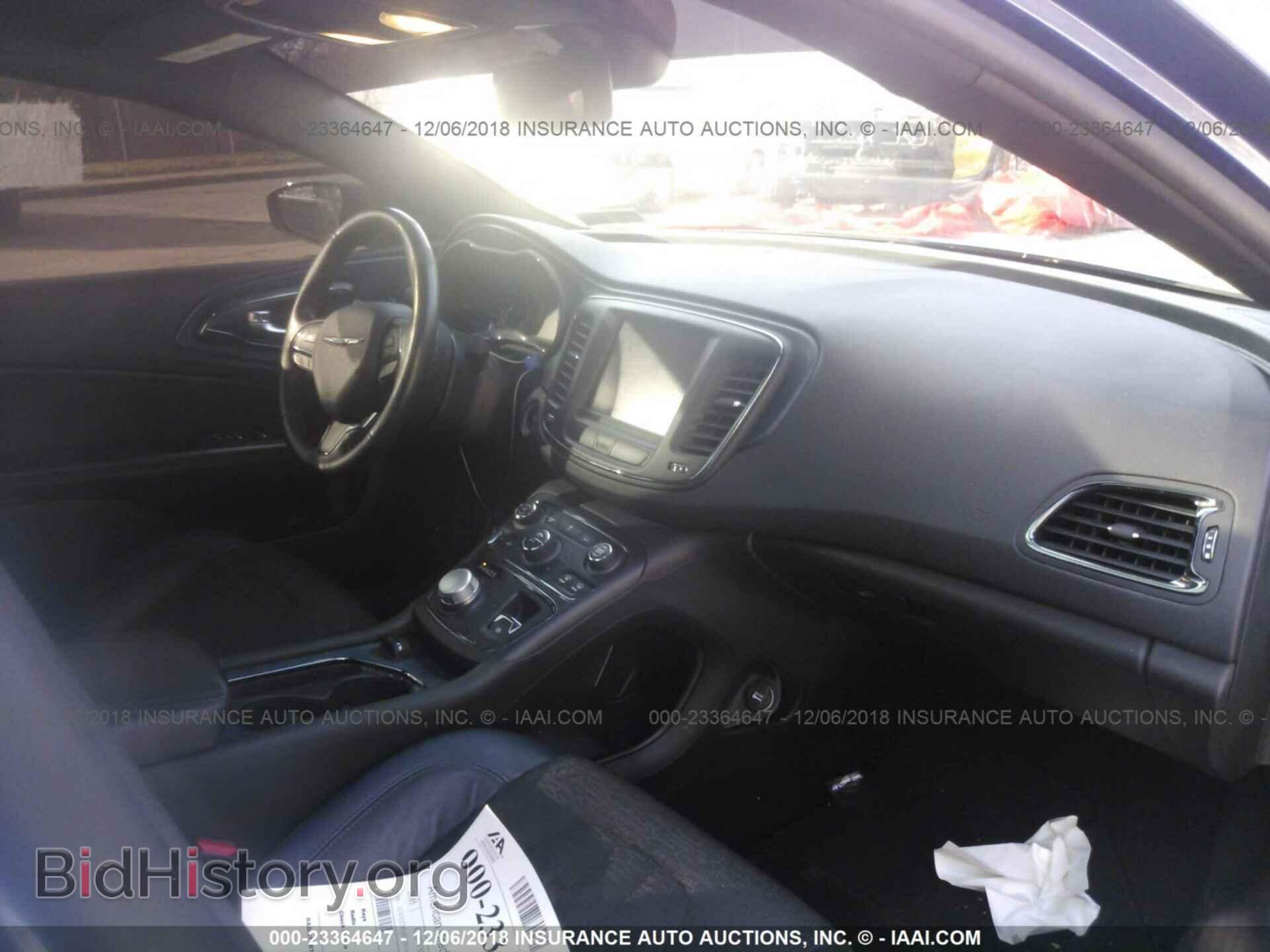 2015 Chrysler 200 - VIN: 1C3CCCDG5FN543941 - Photo 5