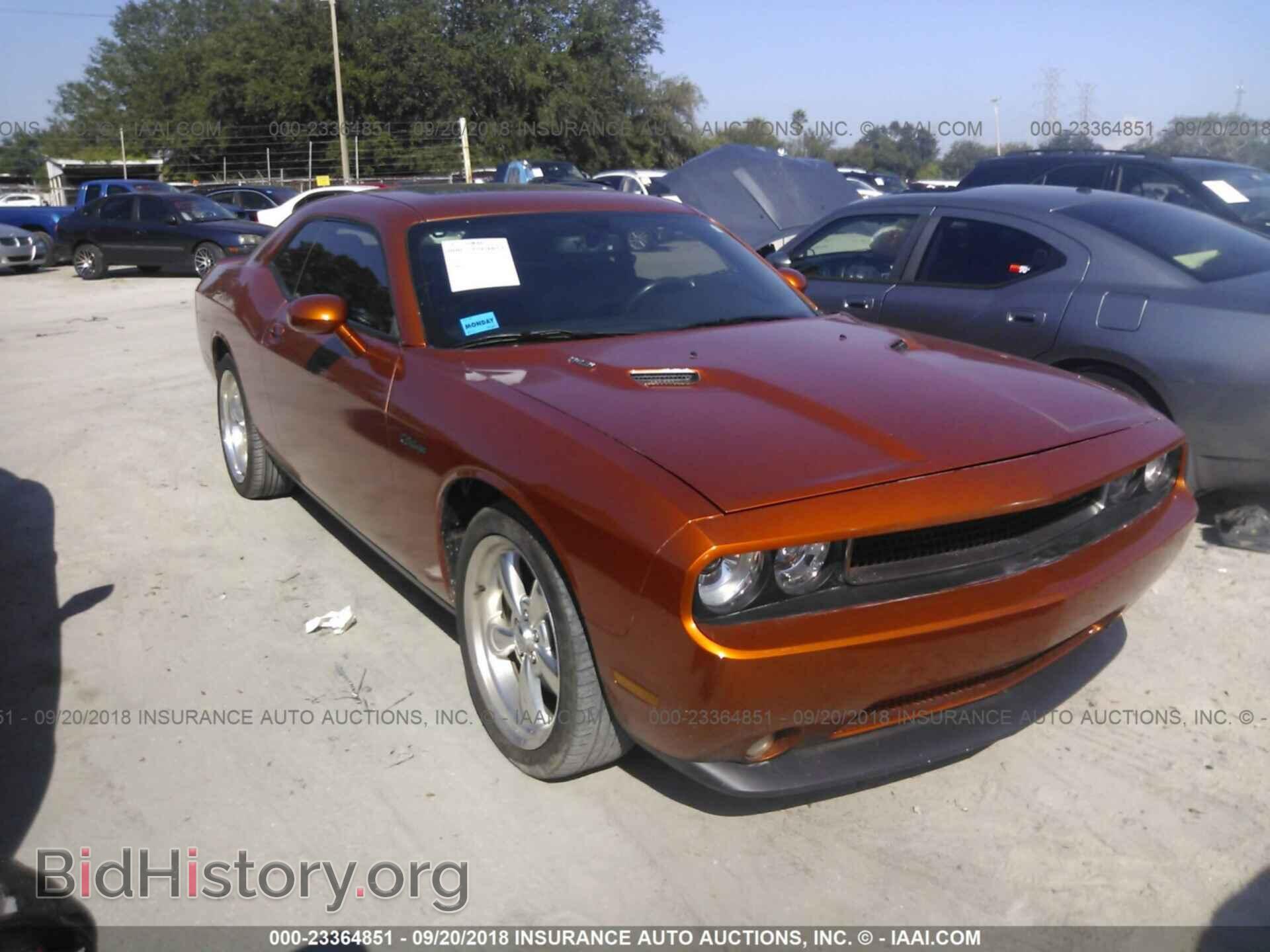 Фотография 2B3CJ5DT5BH601092 - Dodge Challenger 2011