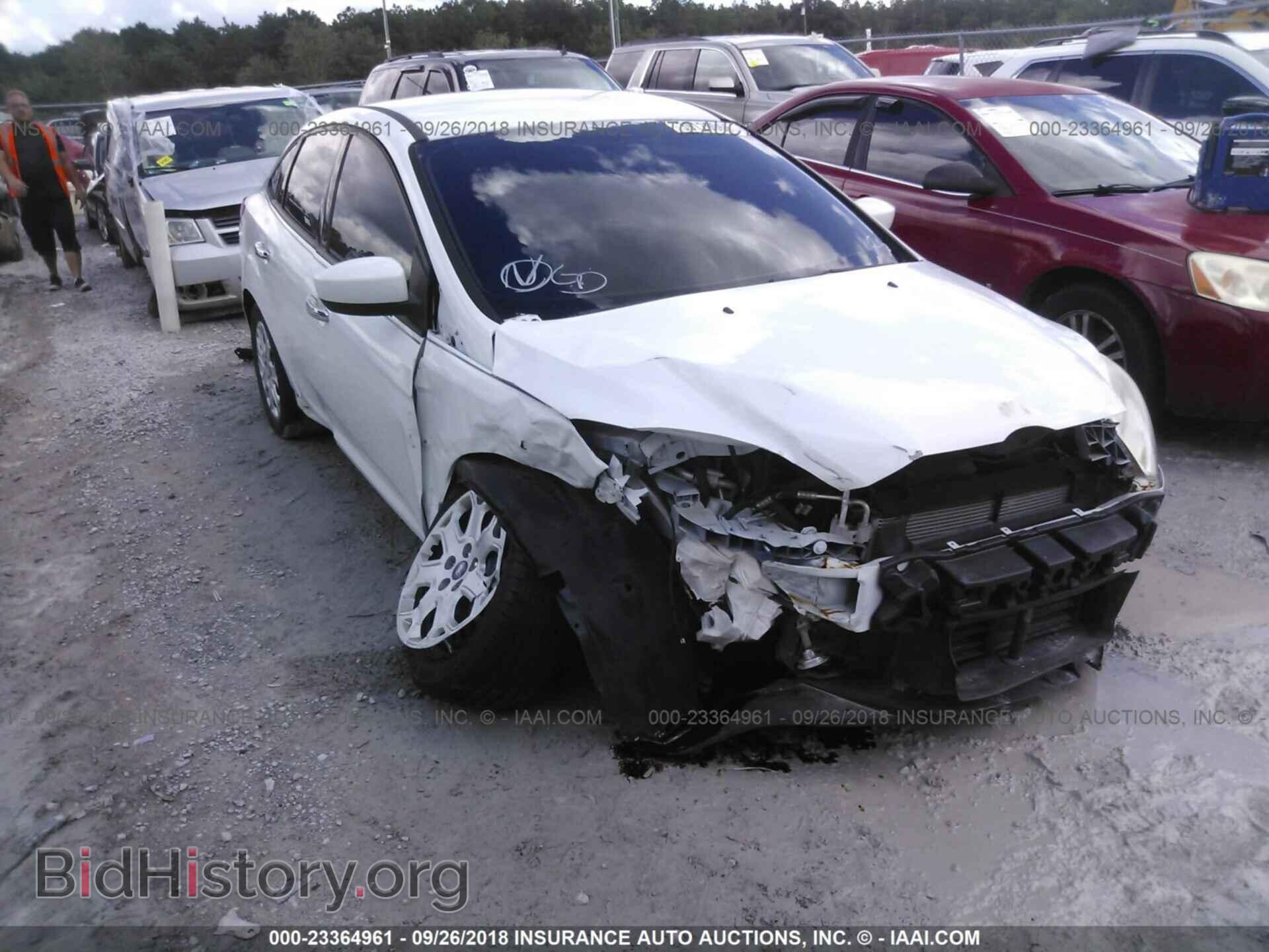 Photo 1FAHP3F26CL169909 - Ford Focus 2012