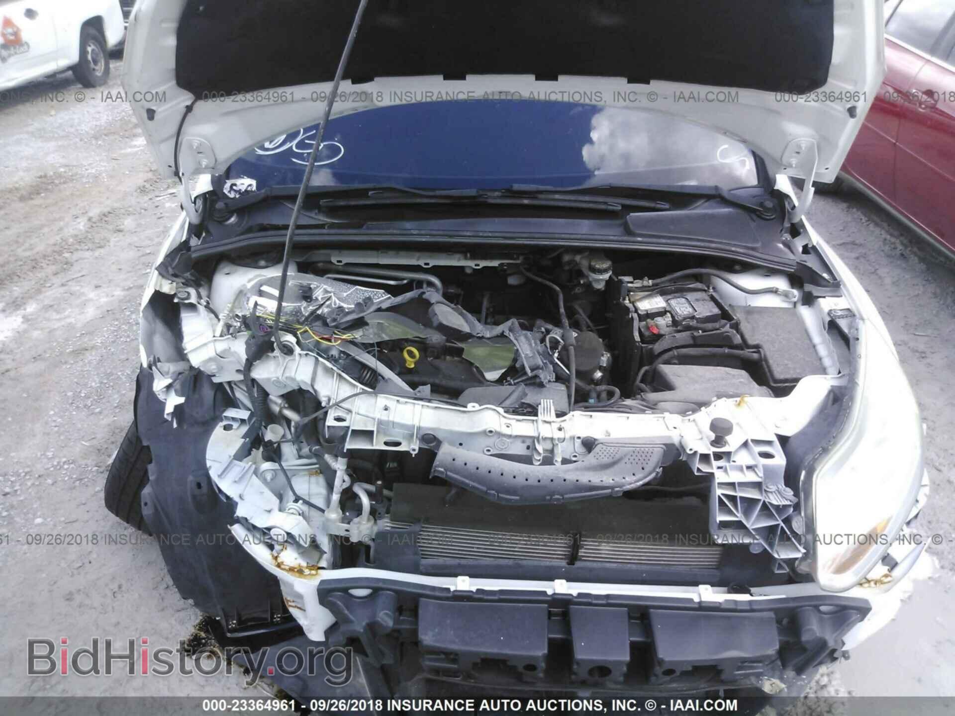 2012 Ford Focus - VIN: 1FAHP3F26CL169909 - Photo 10
